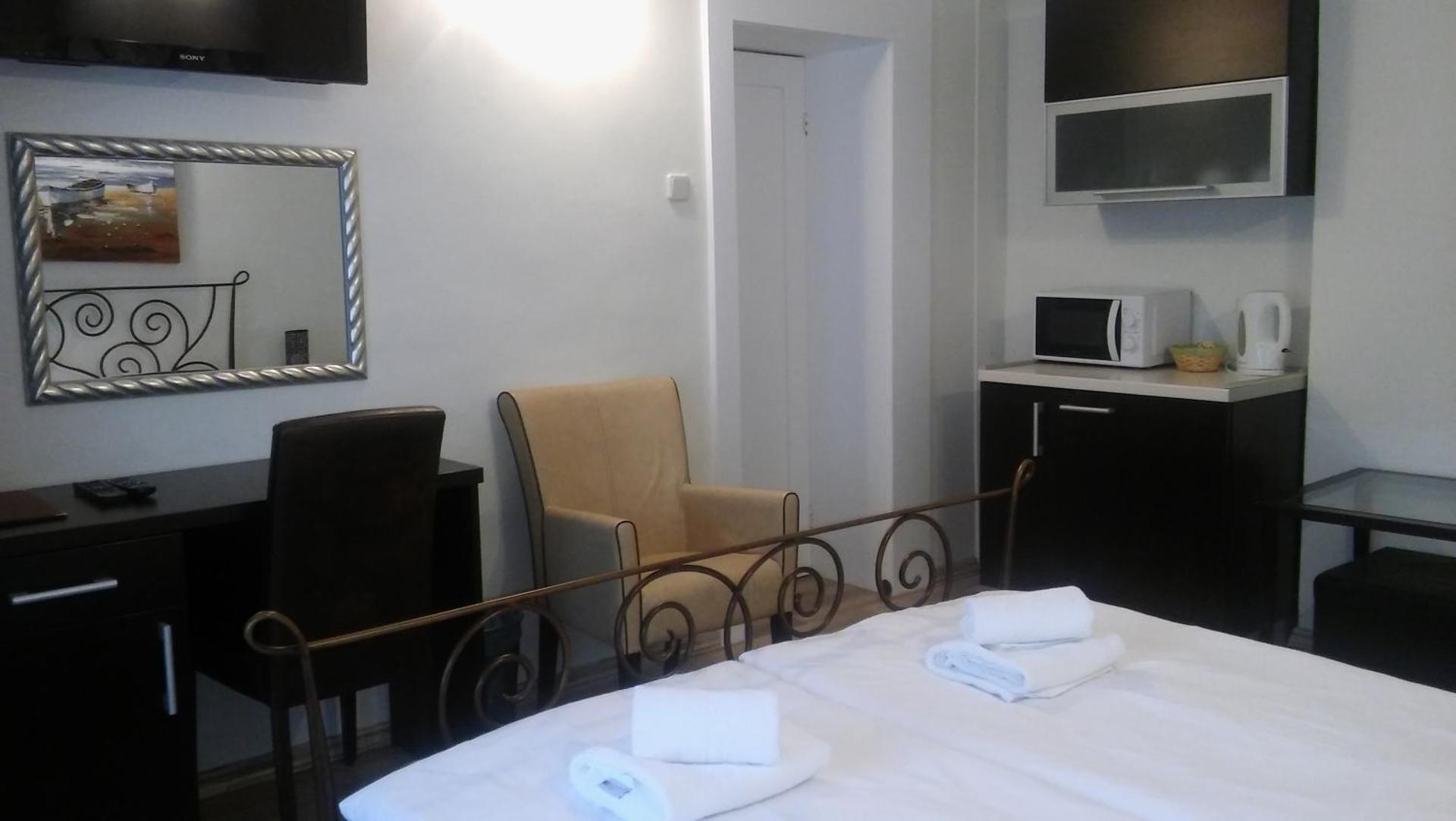 Old Town Suites - Photo 32