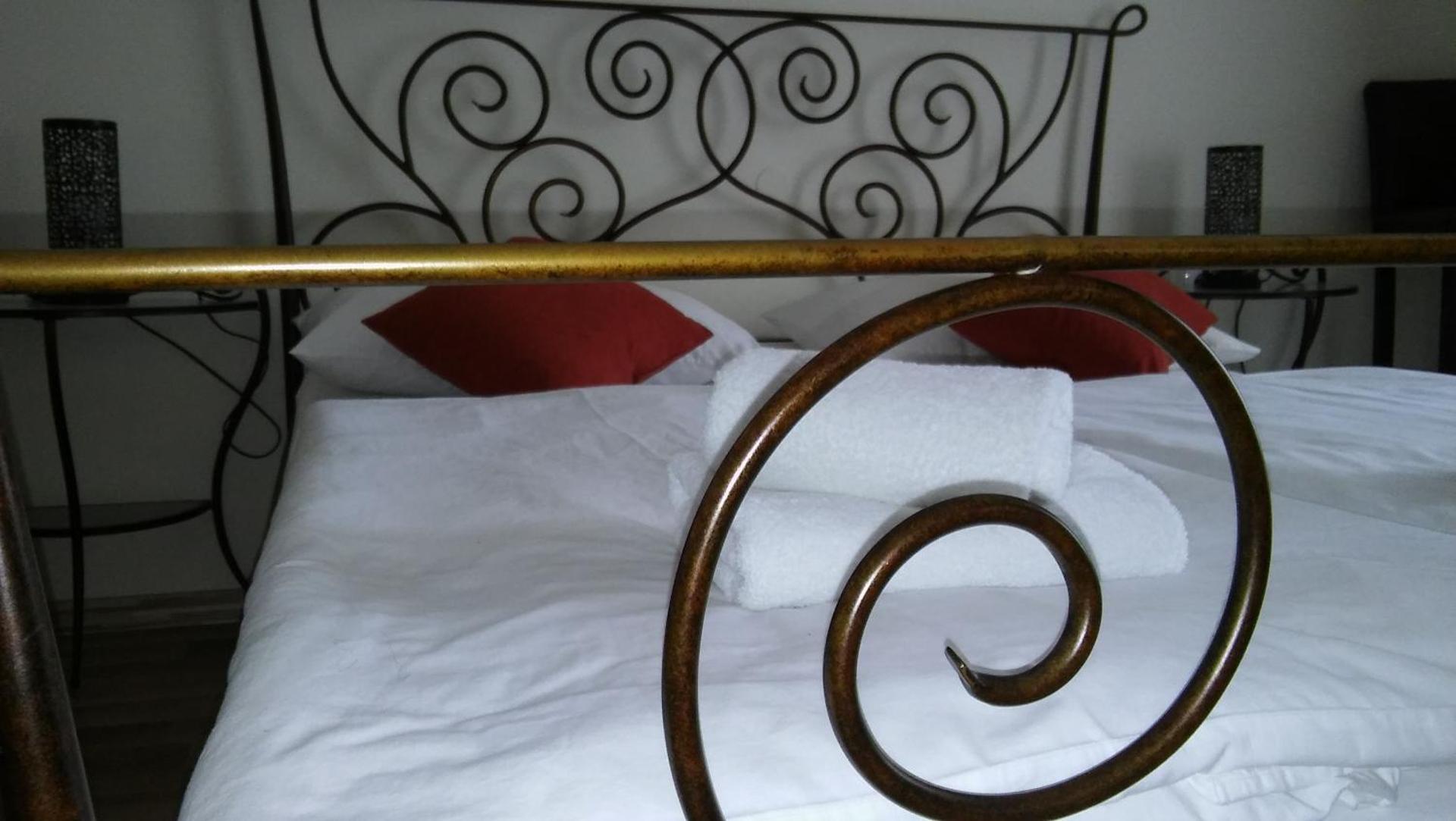 Old Town Suites - Photo 33