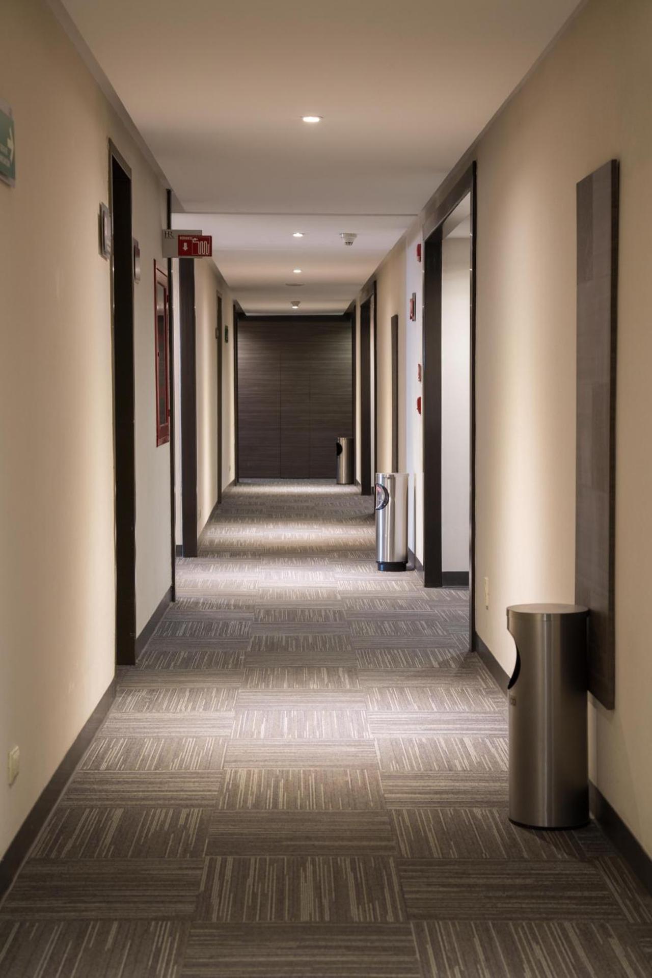 Hotel Riazor Aeropuerto - Photo 22