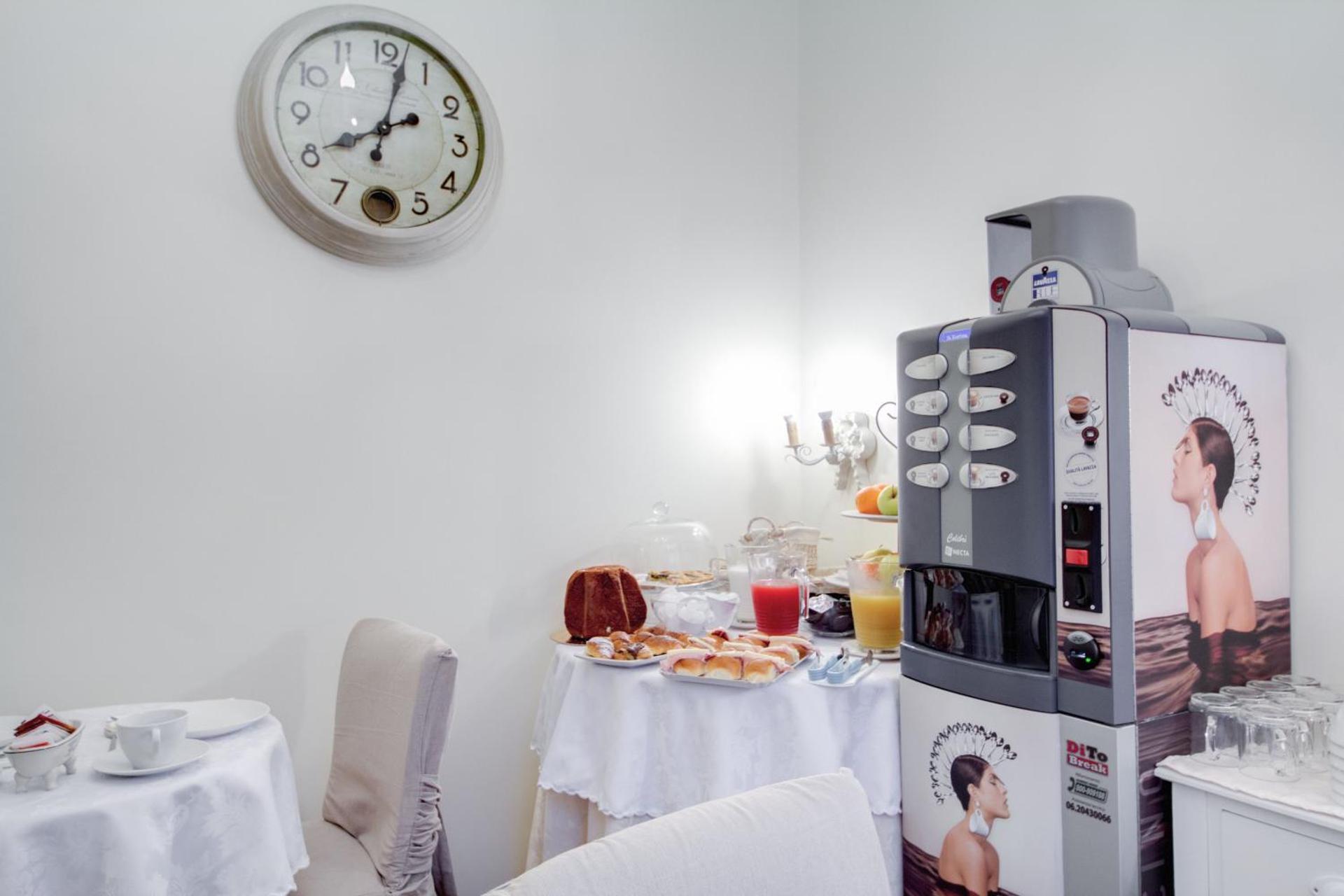 Lunaria Suites Rome Vaticano - Photo 11