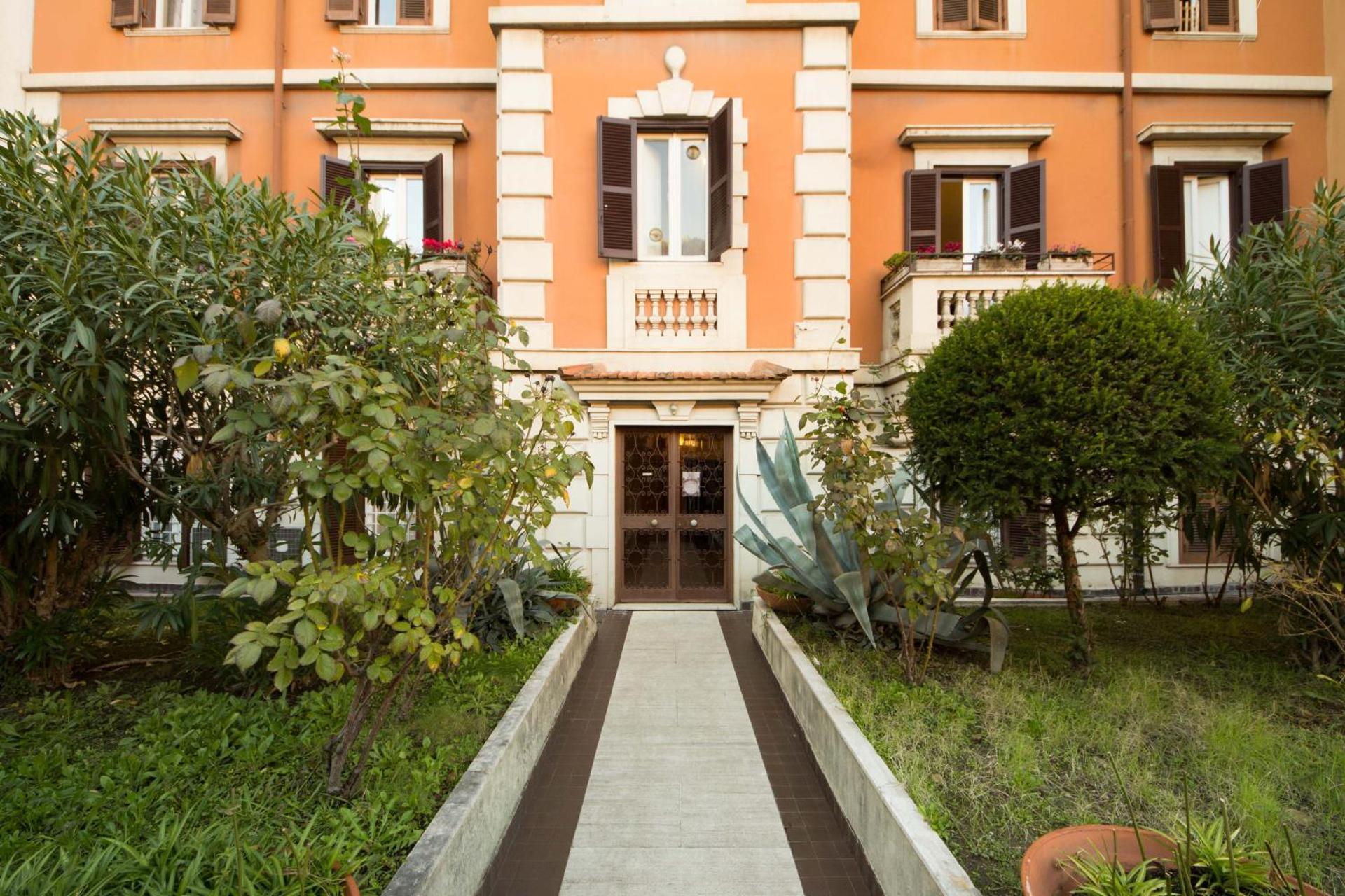 Finally in Rome - Photo 35