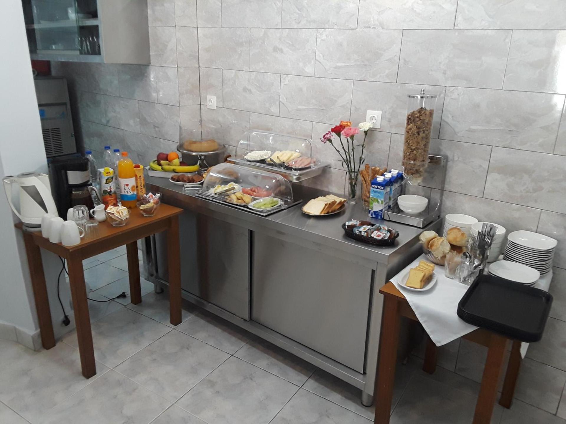 Hotel Asteria - Photo 8