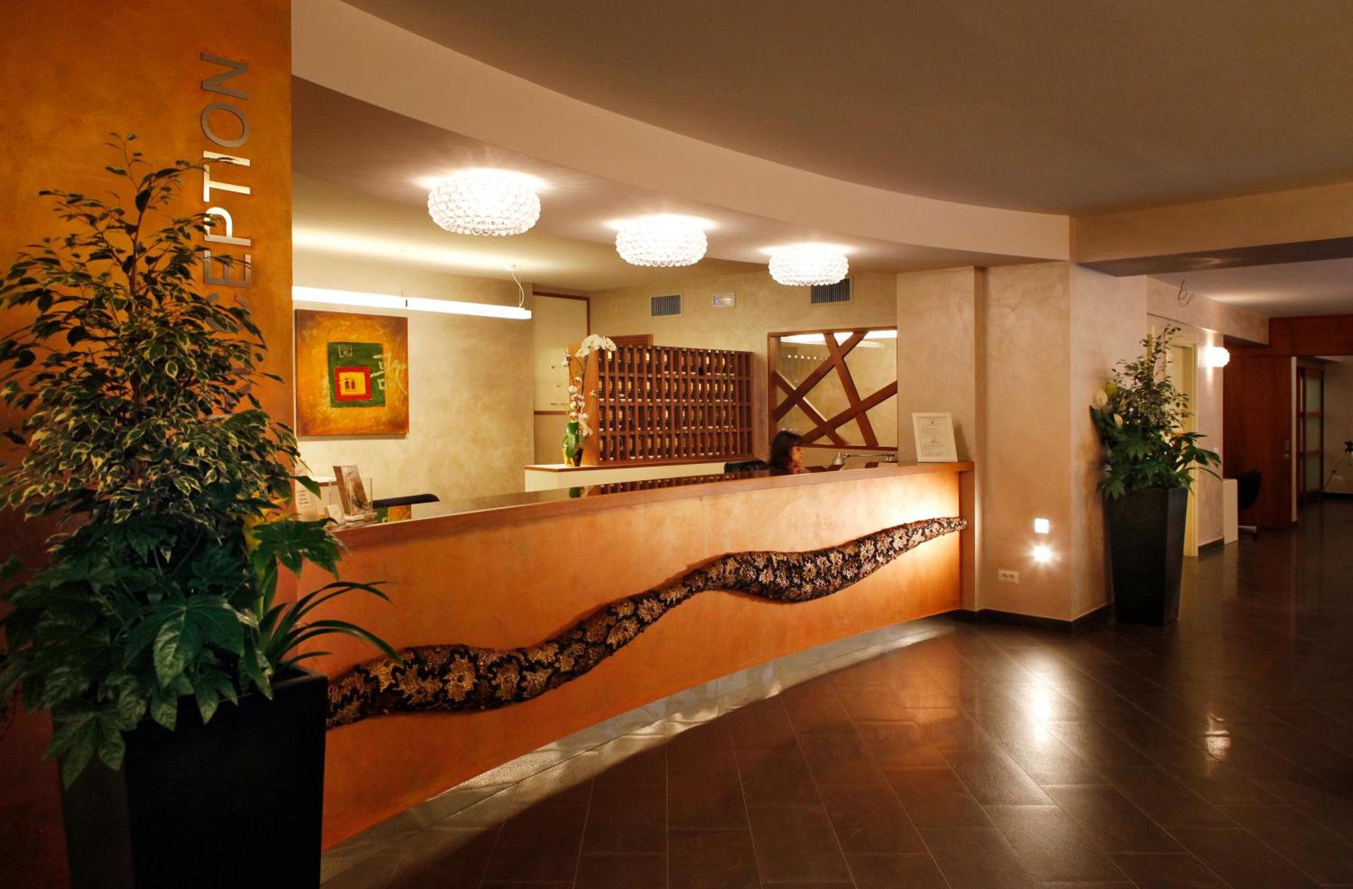 Hotel Monte Rosa - Photo 205