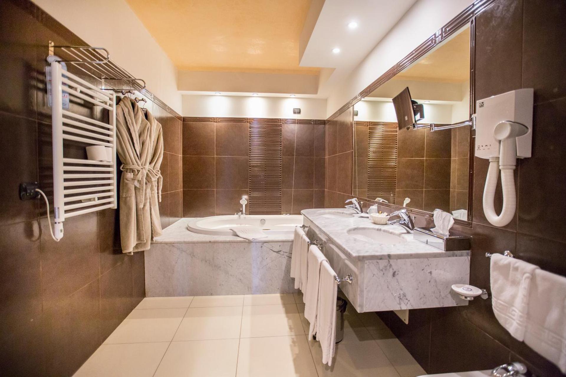 Cefalù Sea Palace - Photo 60