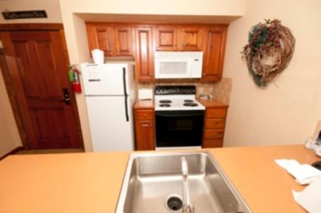 Highland House - Photo 7