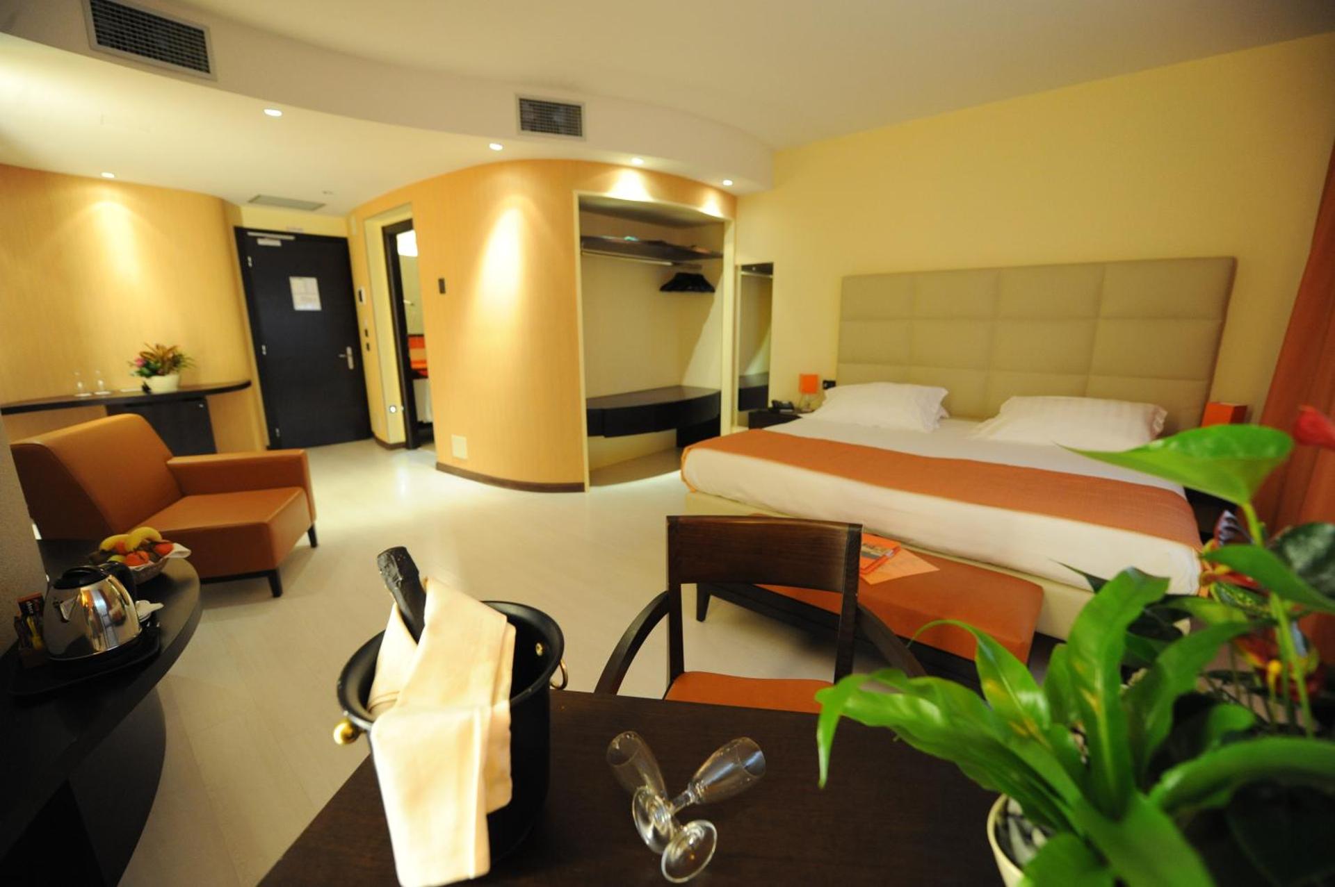 Hotel Donatello Imola - Photo 80