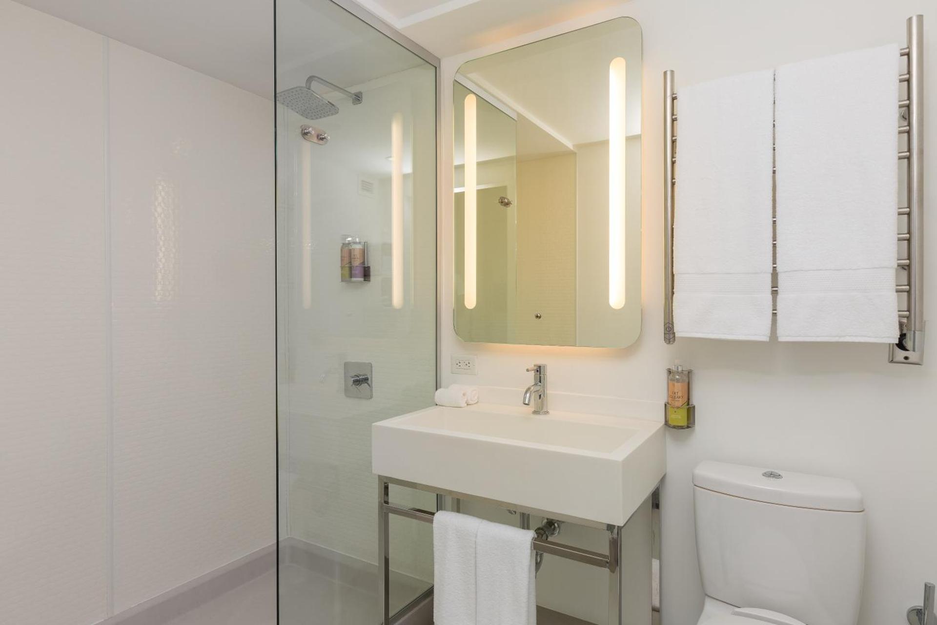 YOTEL New York Times Square - Photo 48