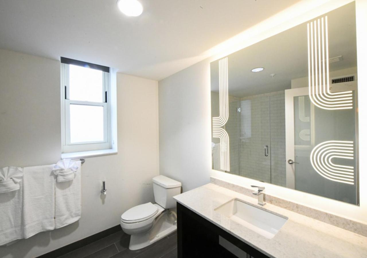 TRYP by Wyndham Newark Downtown - Photo 28