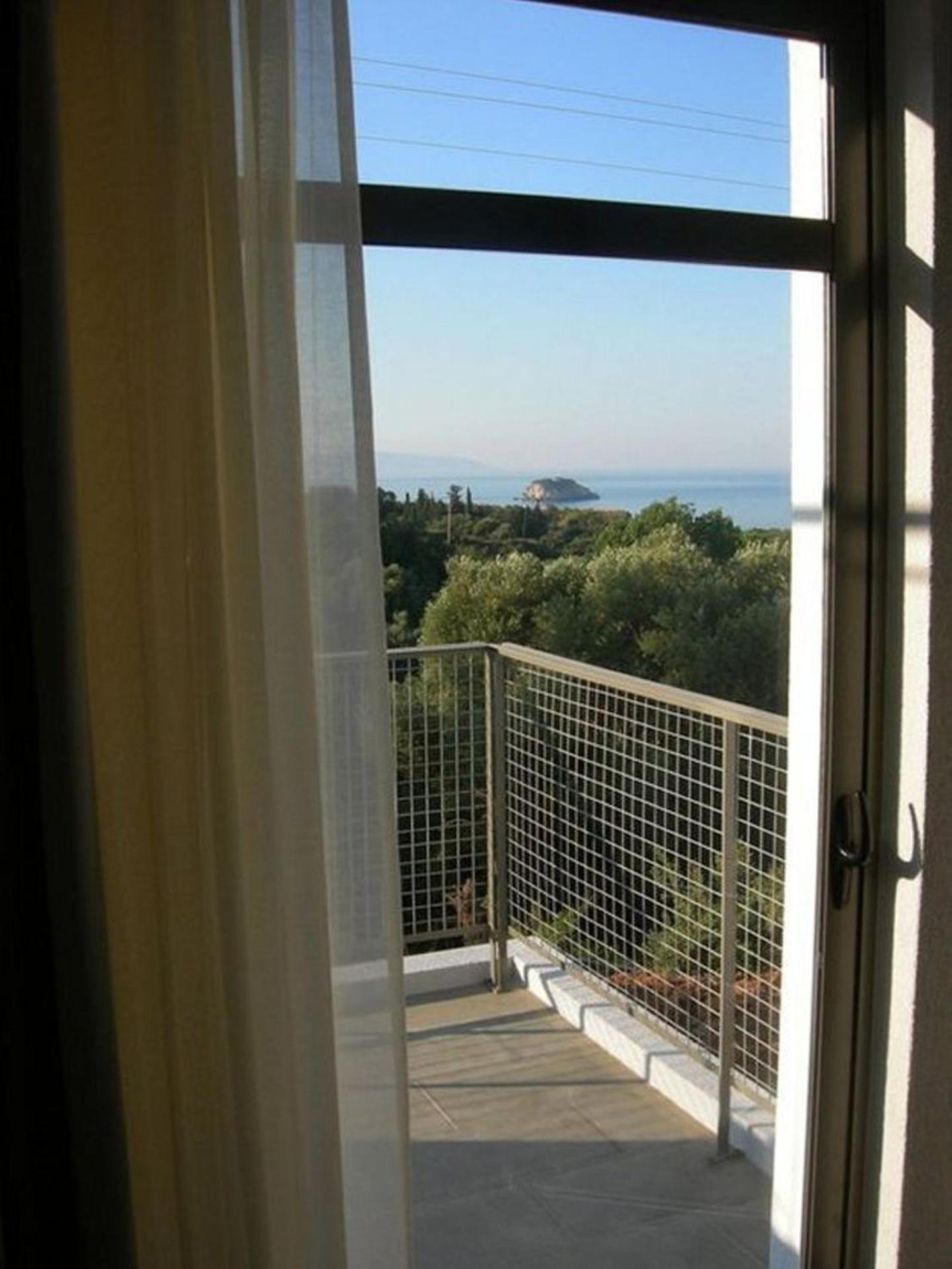 Leivatho Hotel - Photo 10