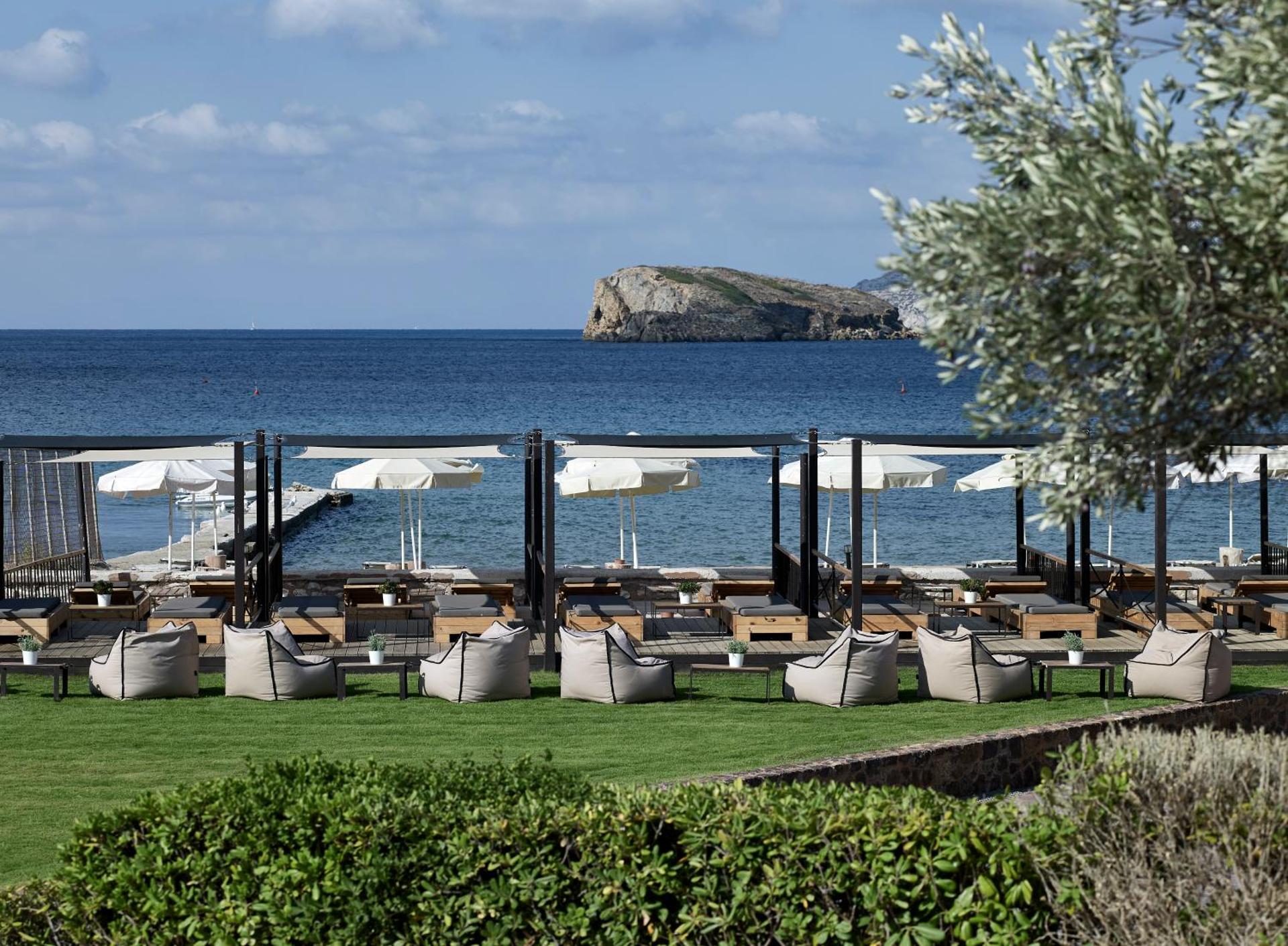 Aegeon Beach Hotel - Photo 67