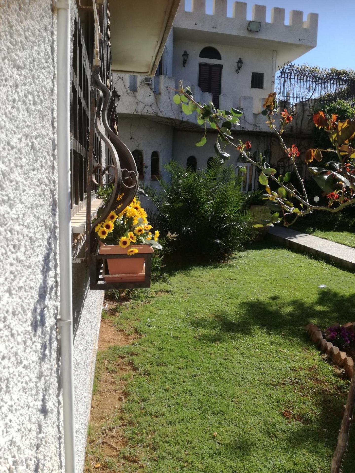 Castle By The Sea - Photo 84