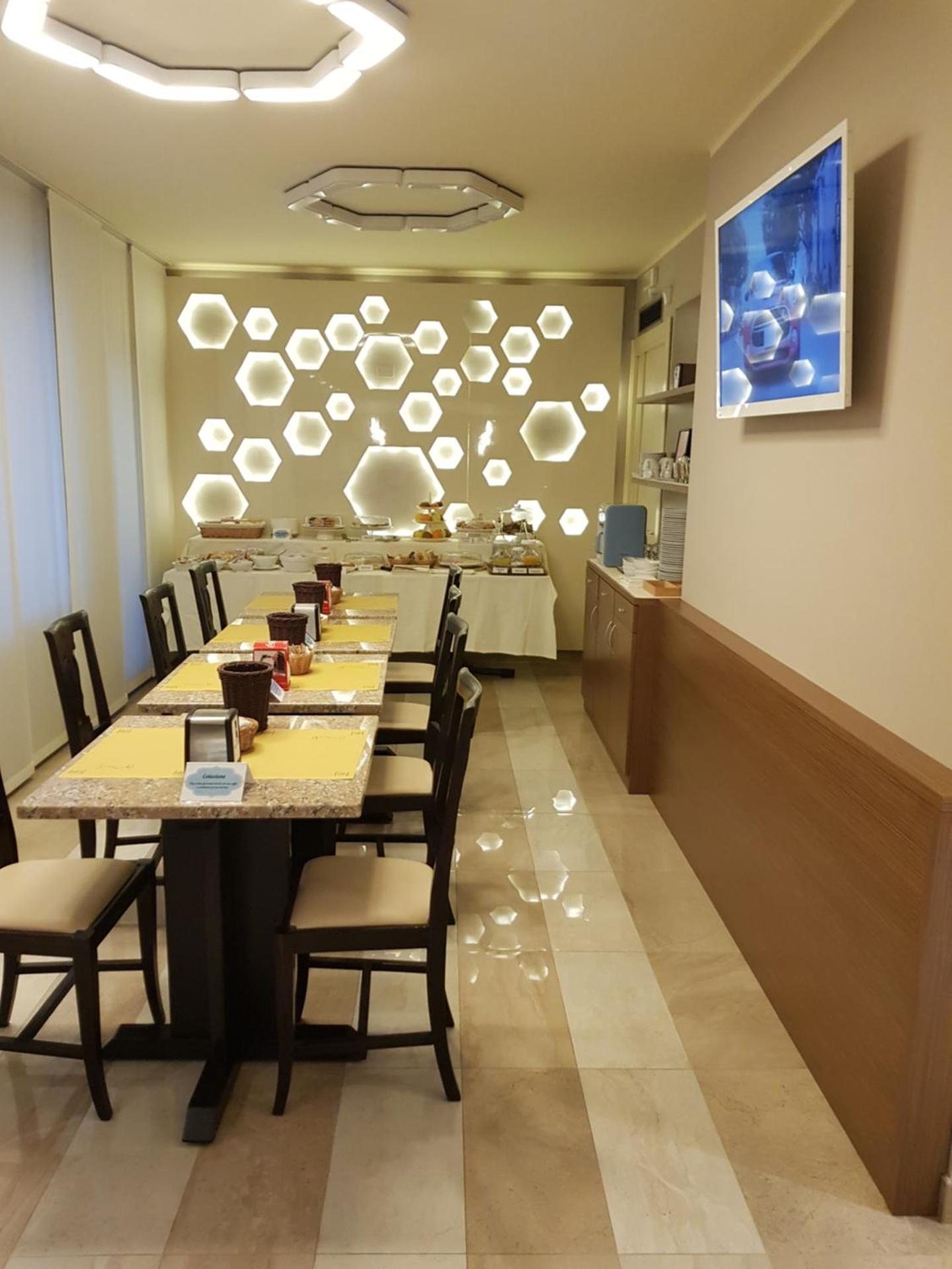 Hotel Motel 2 - Photo 63