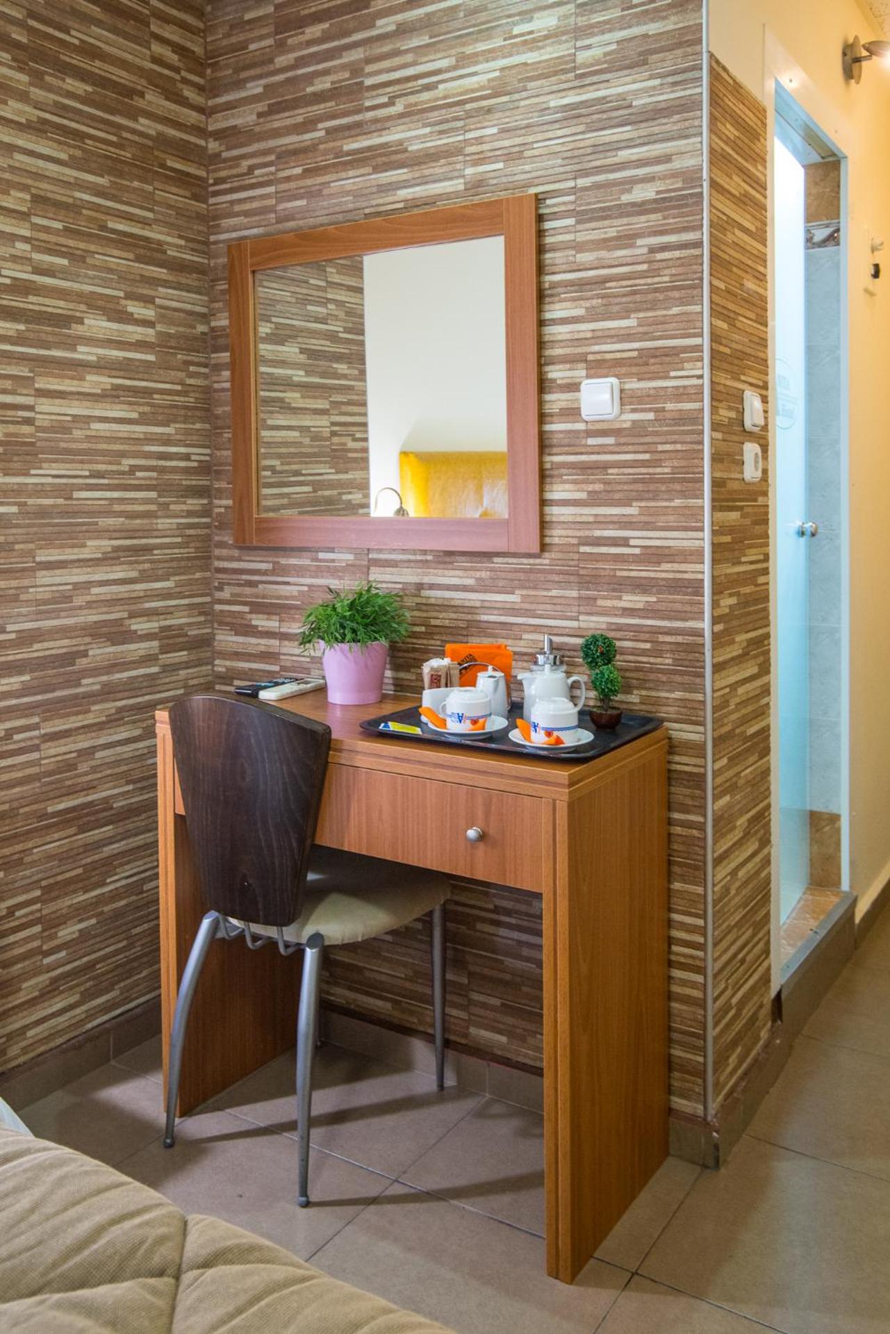 Anita Hotel - Photo 30