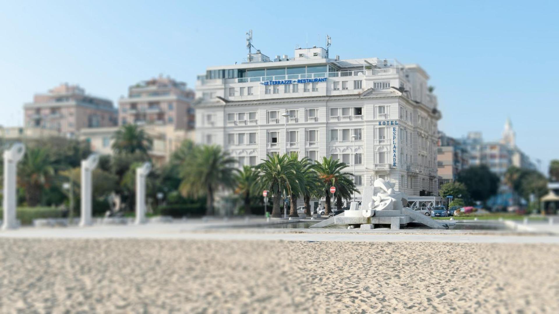 Hotel Esplanade - Photo 22