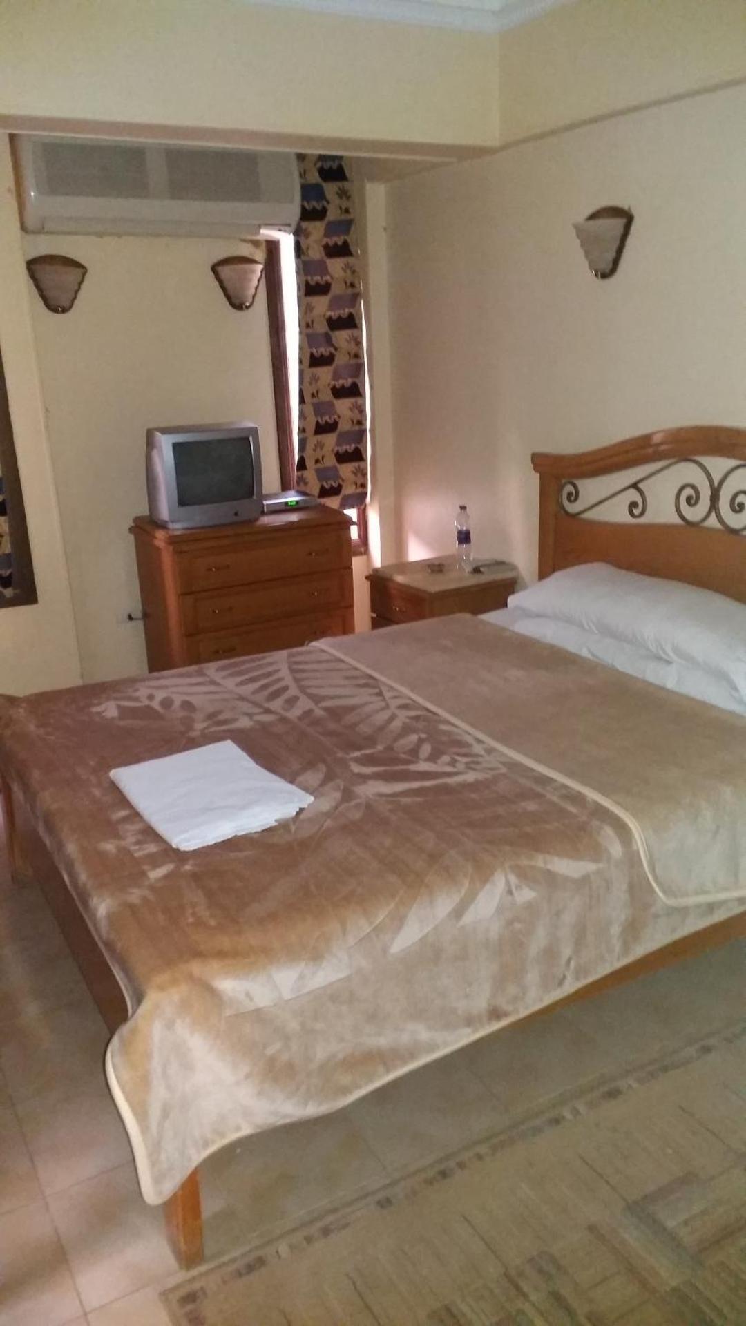 Applicators Hotel - Photo 13