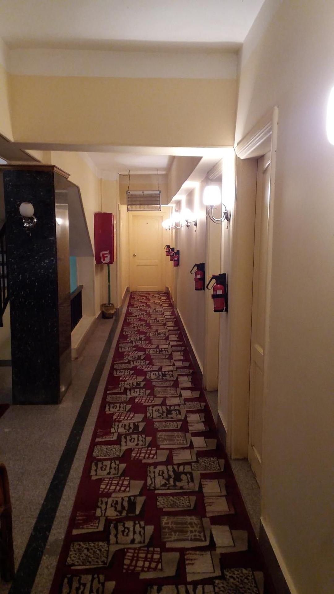 Applicators Hotel - Photo 4