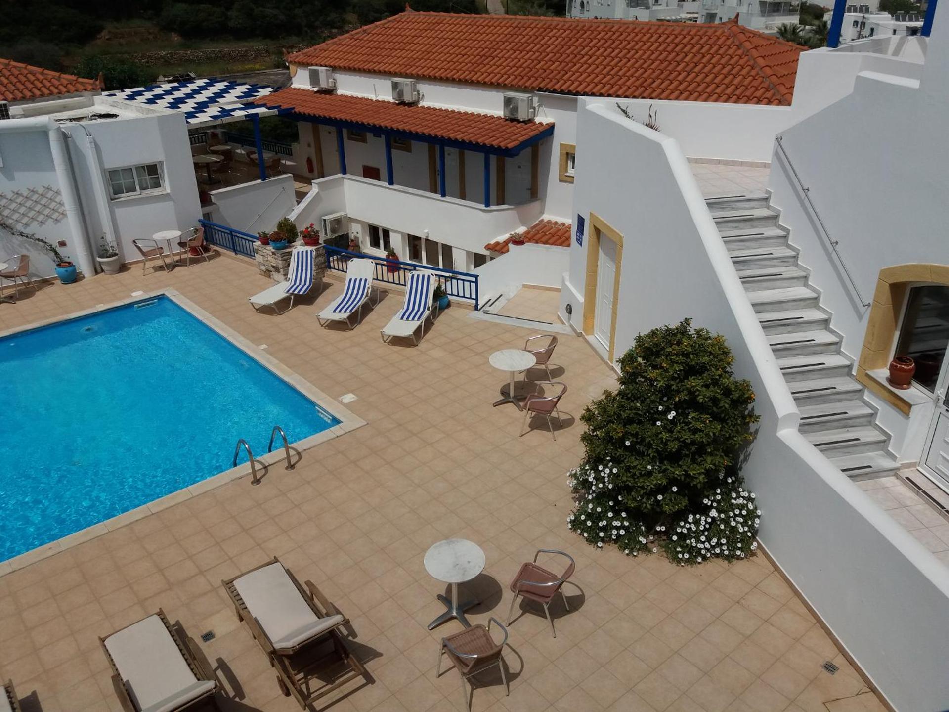 Venardos Hotel - Photo 64