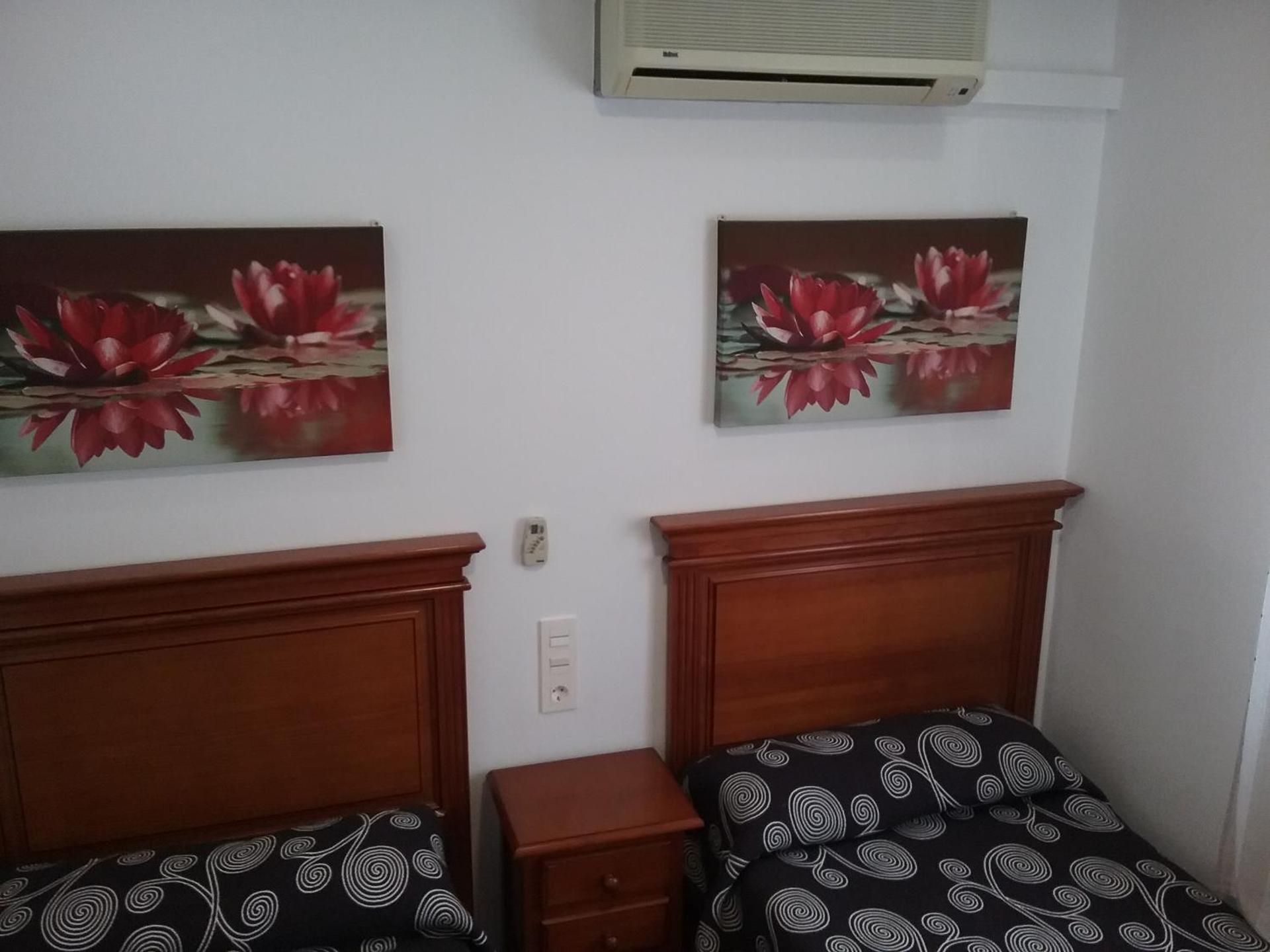 Hostal Cabrera - Photo 15