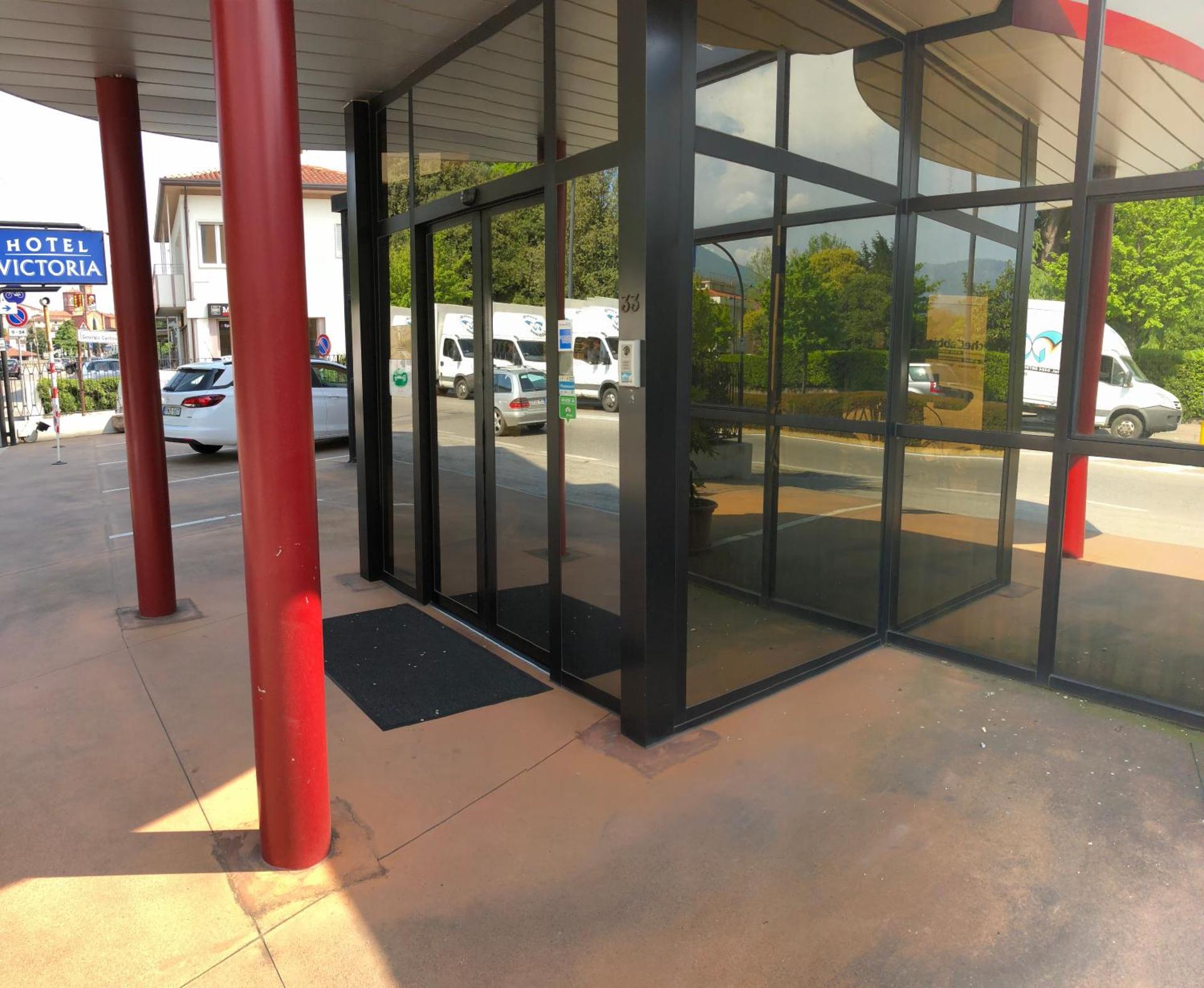 Hotel Victoria - Photo 55