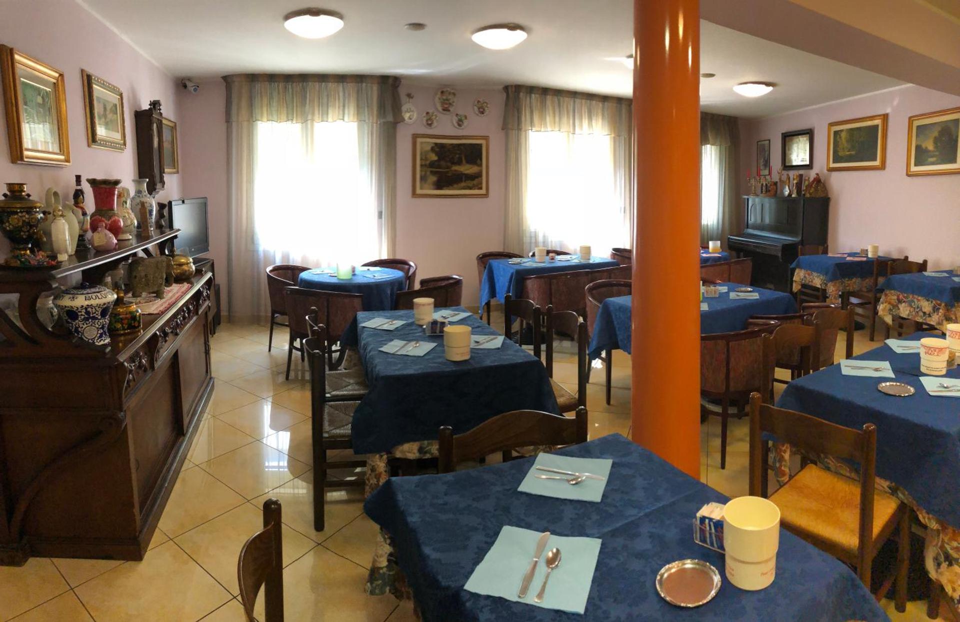 Hotel Victoria - Photo 15