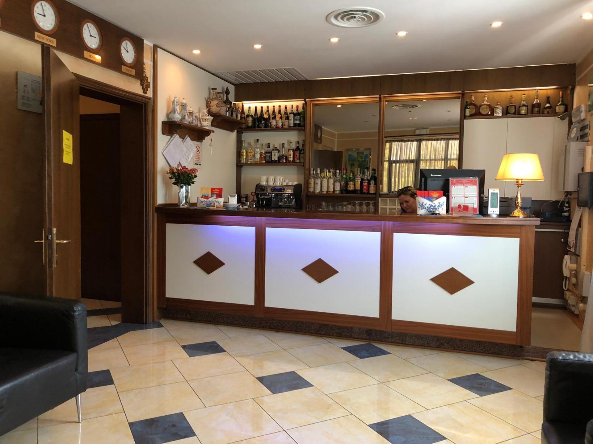 Hotel Victoria - Photo 60