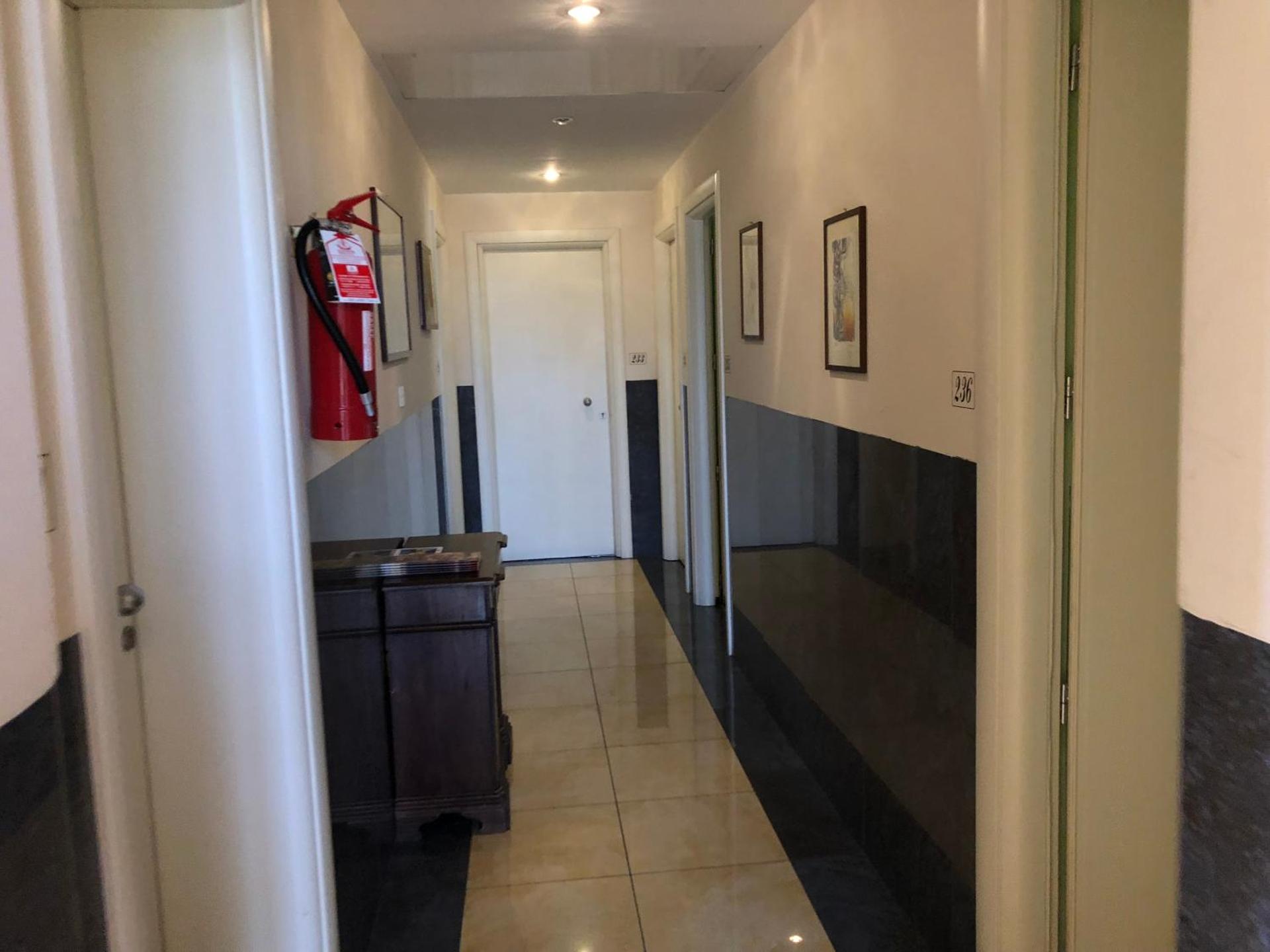 Hotel Victoria - Photo 8