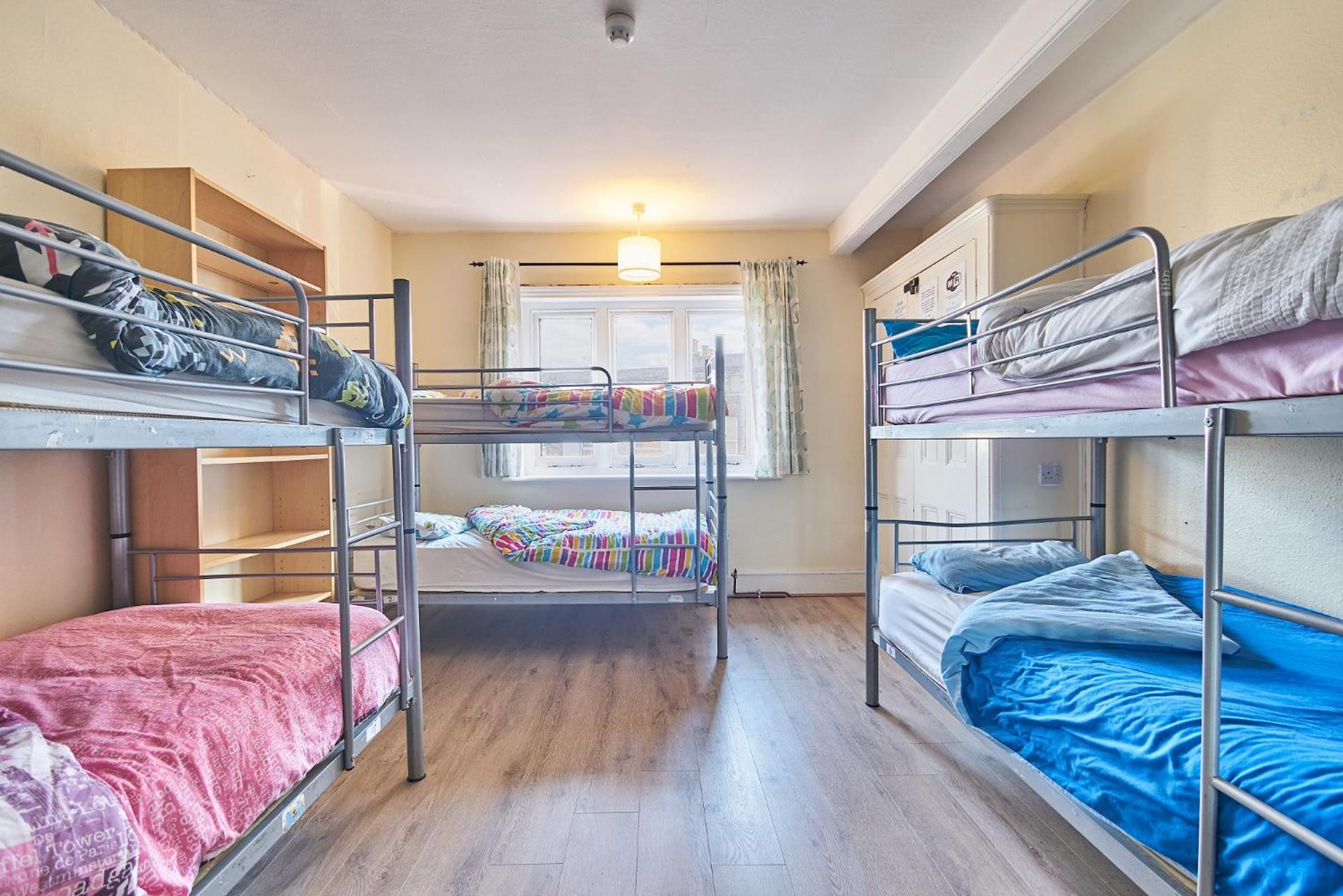 Hootananny Hostel - Photo 21