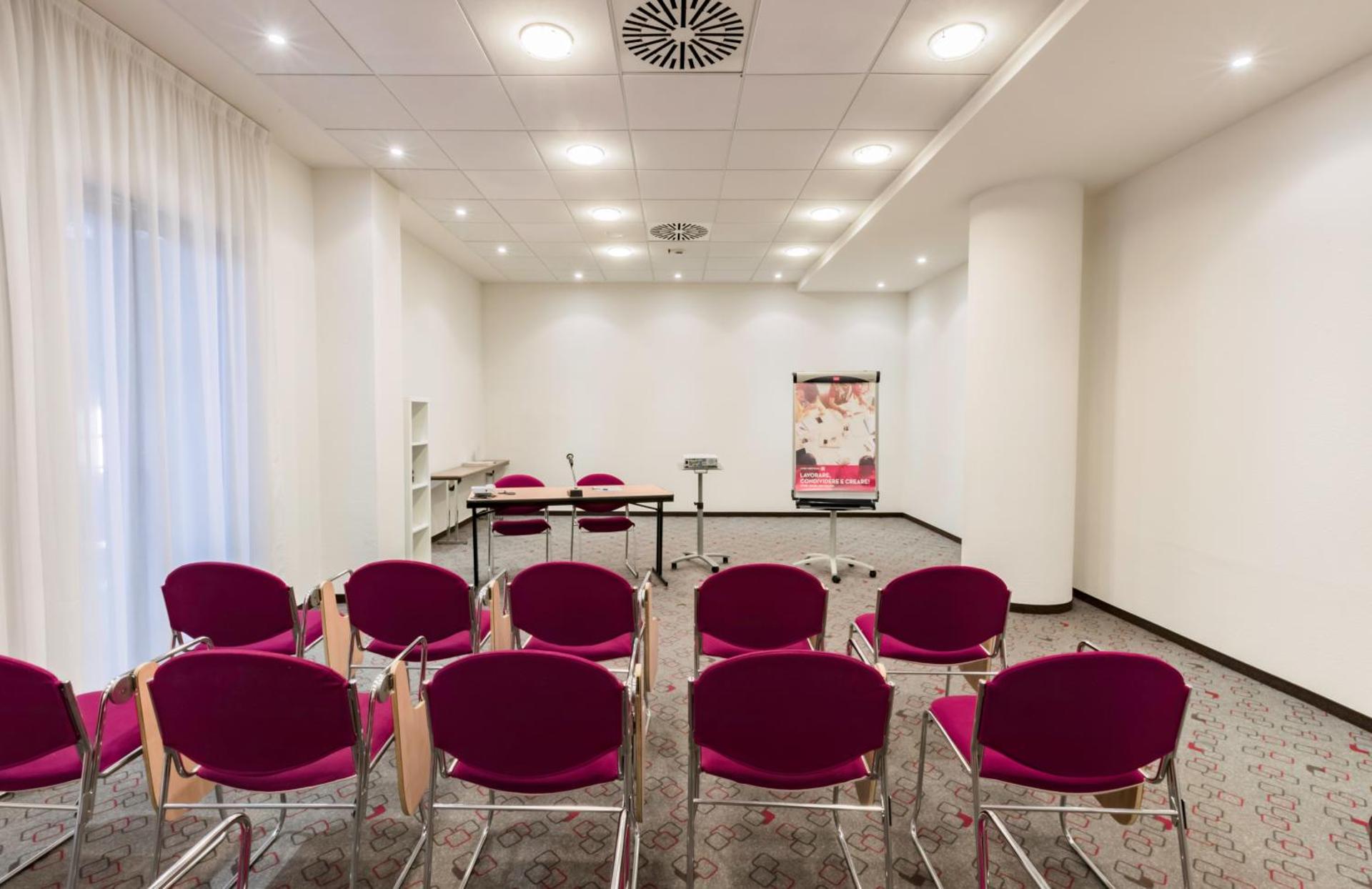 Hotel Ibis Milano Malpensa - Photo 82