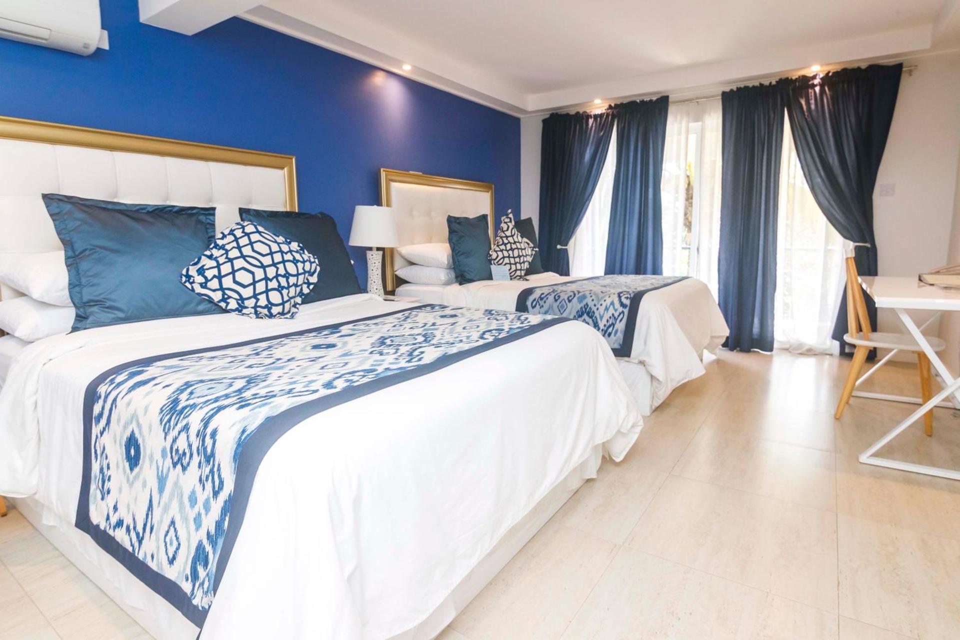 Blue Lagoon Hotel and Marina Ltd - Photo 2