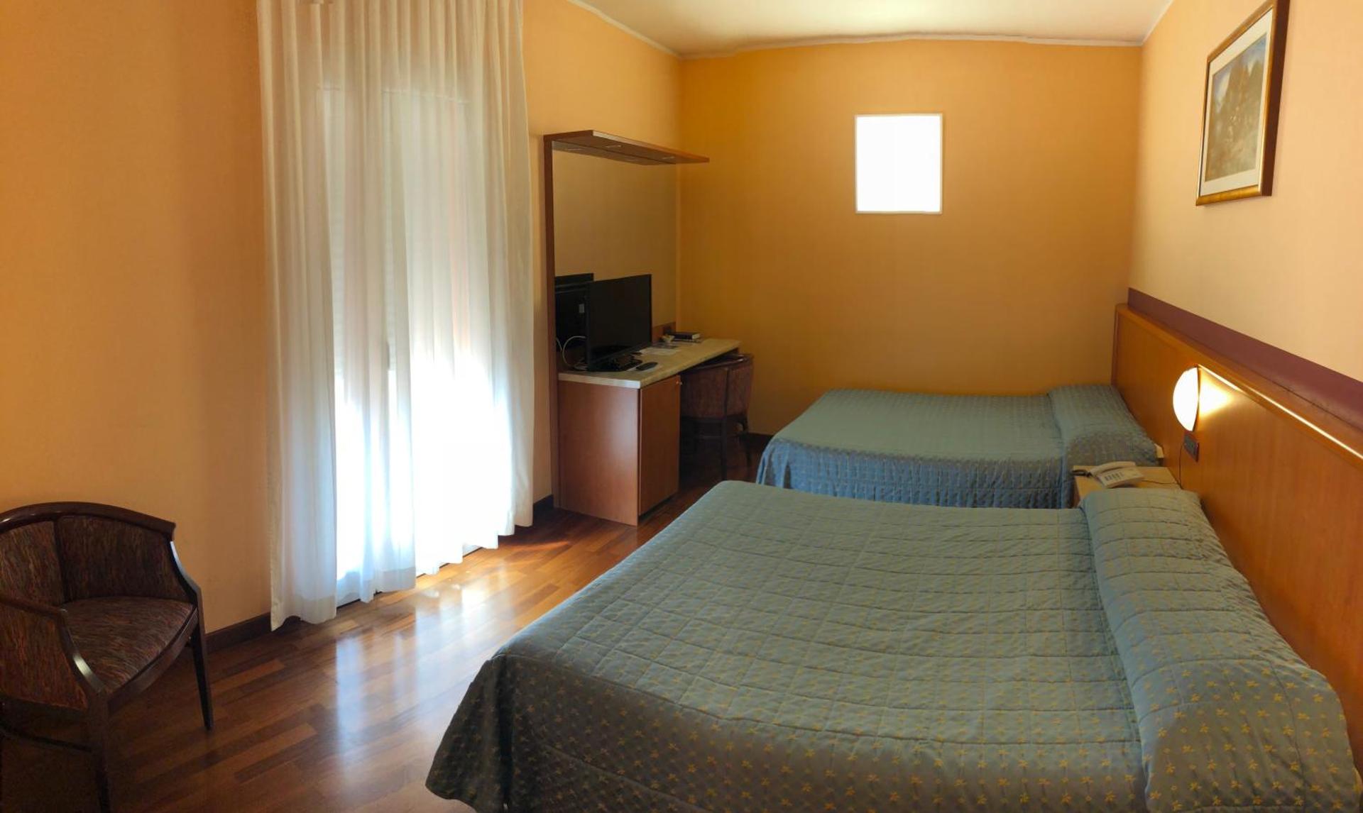 Hotel Dal Ponte - Photo 26