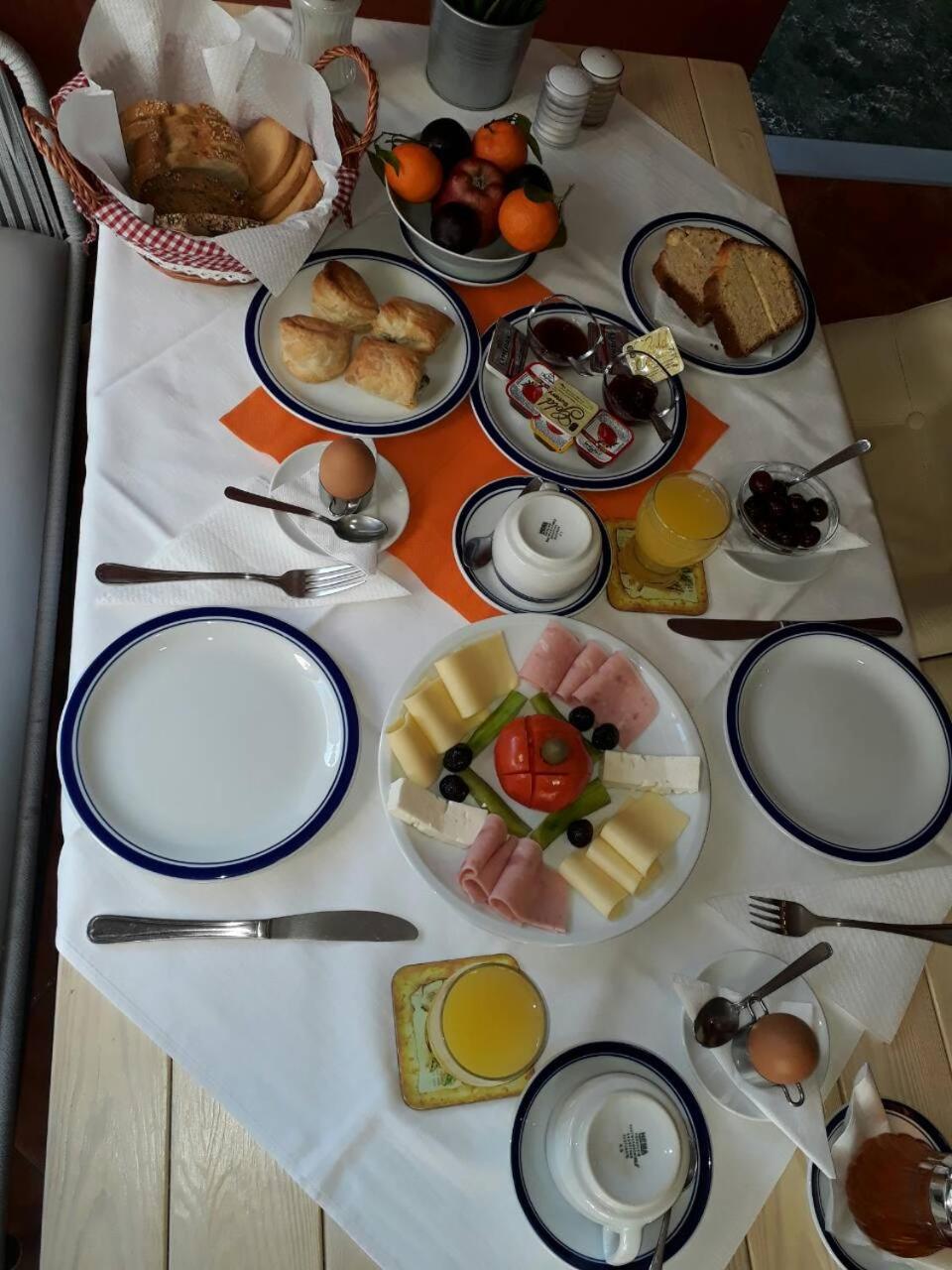 Marianna Hotel - Photo 9