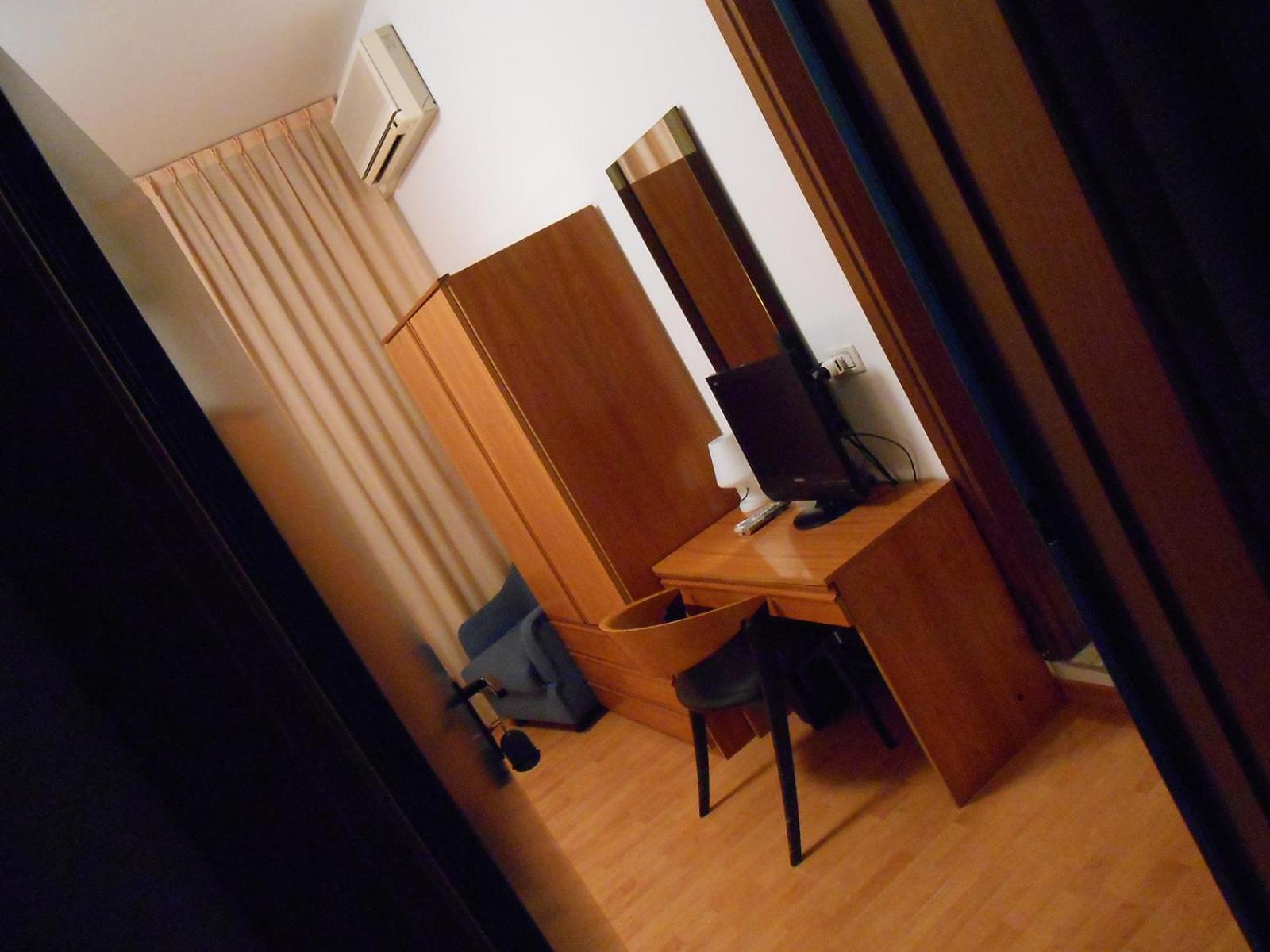 Hotel Principe - Photo 2