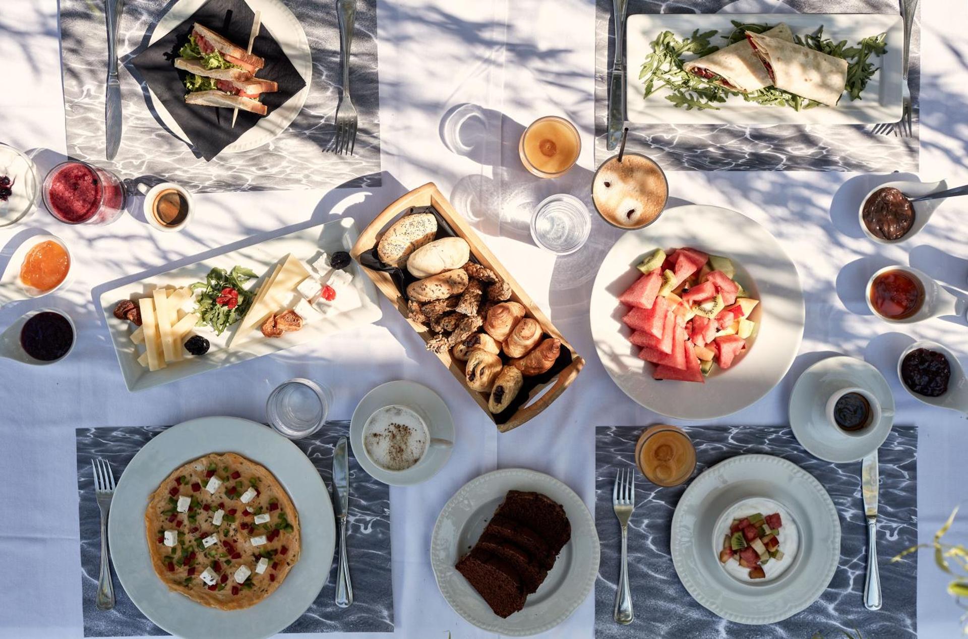 Lagos Mare Hotel - Photo 17