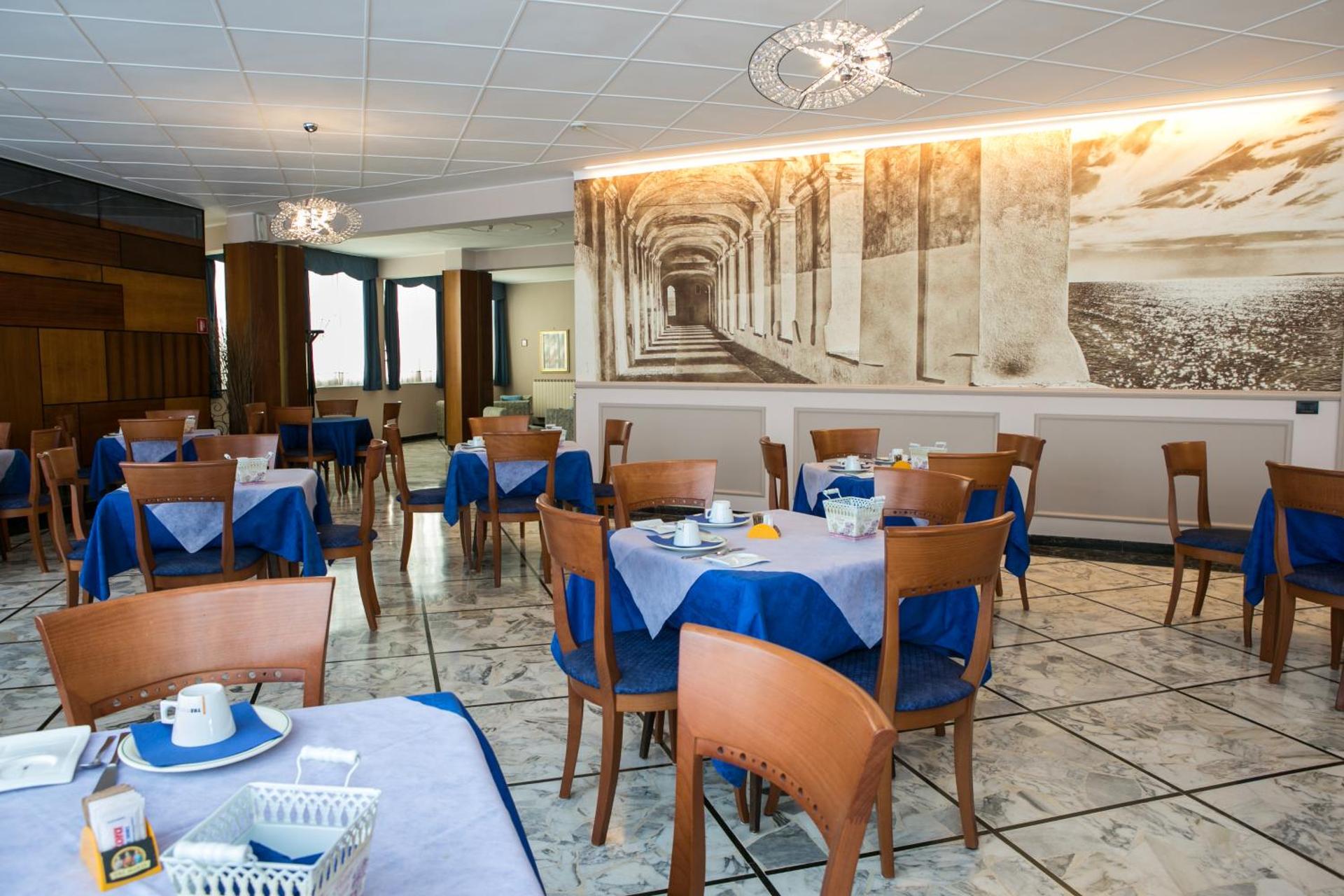 Hotel Ariston - Photo 20