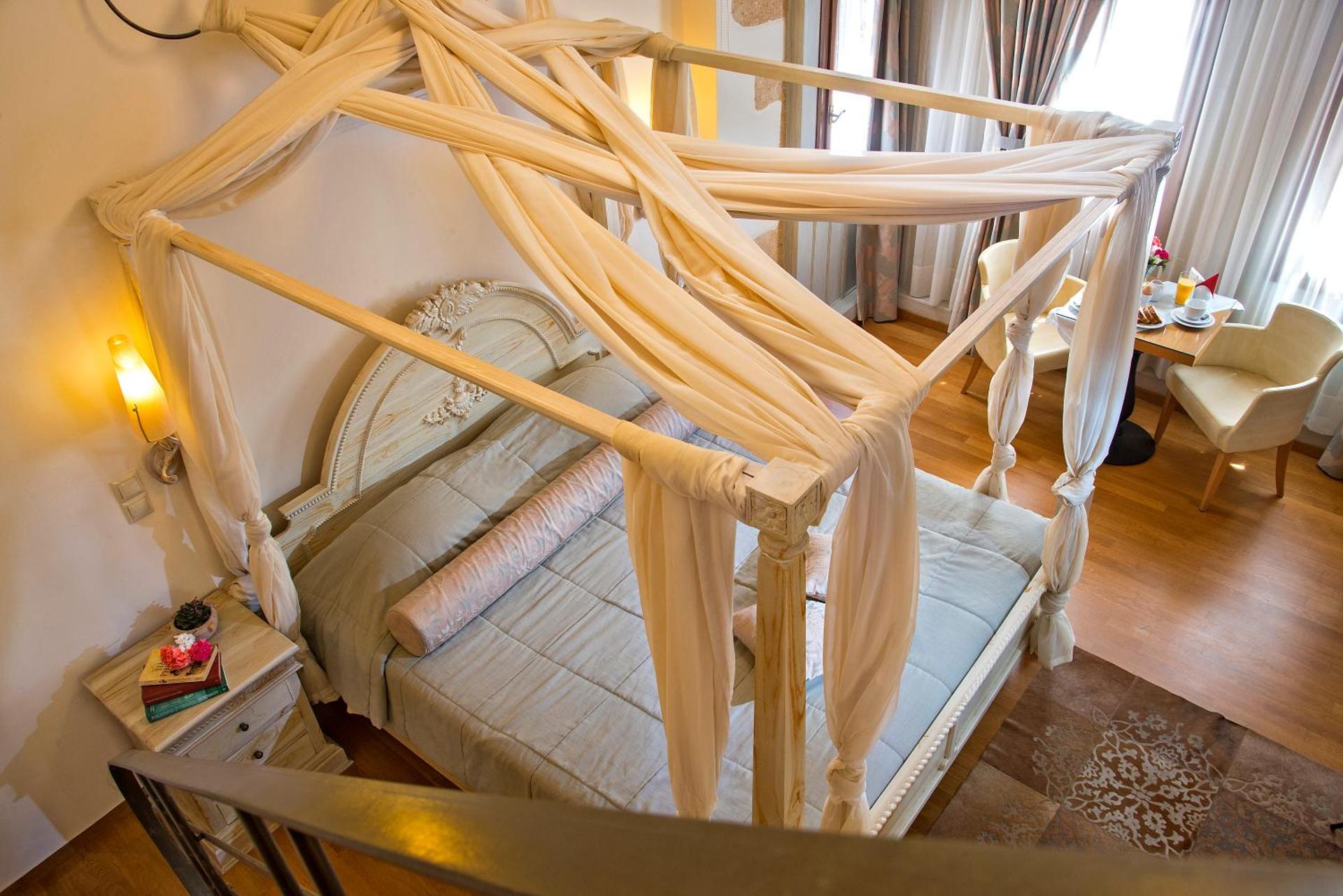 Ionas Boutique Hotel - Photo 23