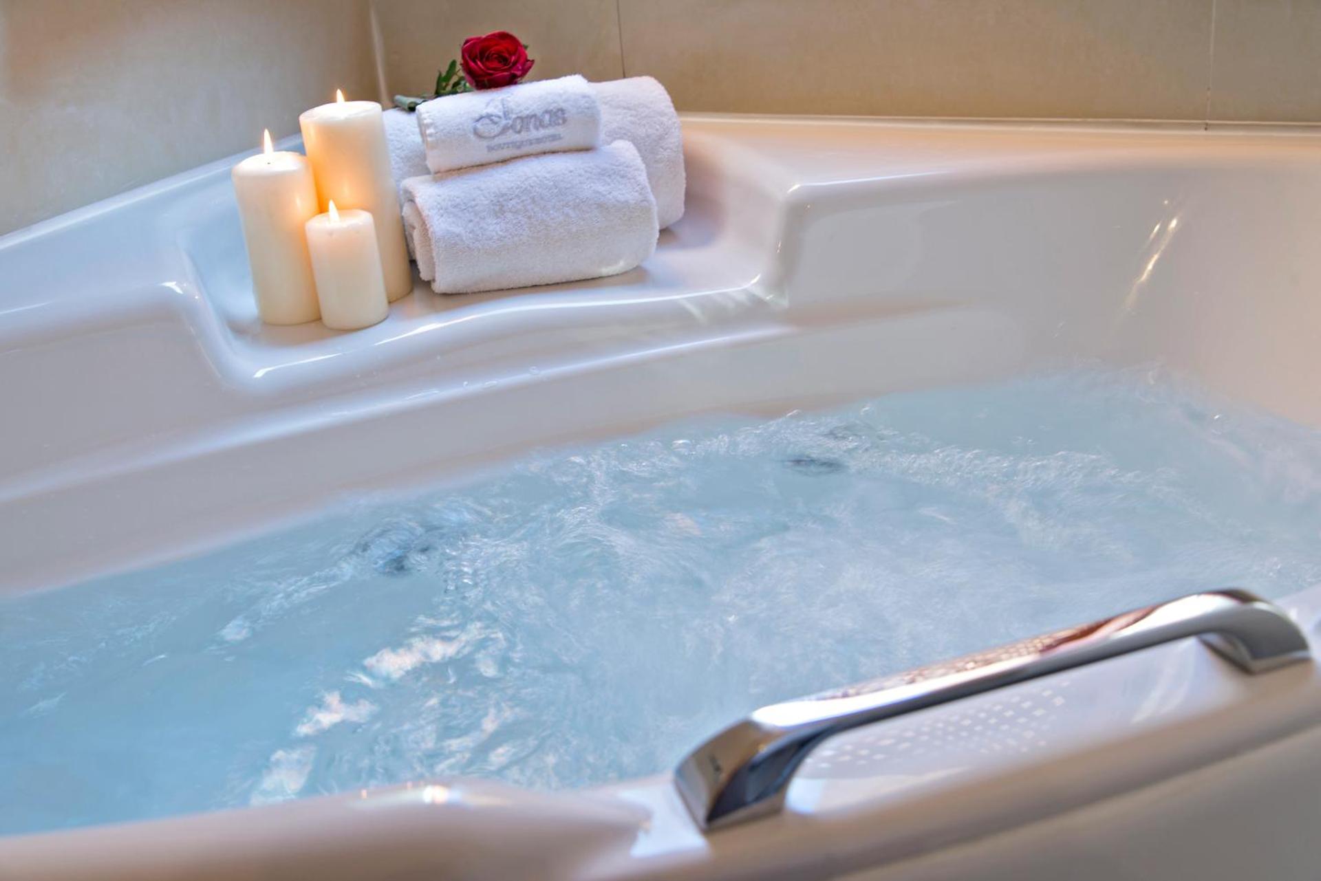 Ionas Boutique Hotel - Photo 27
