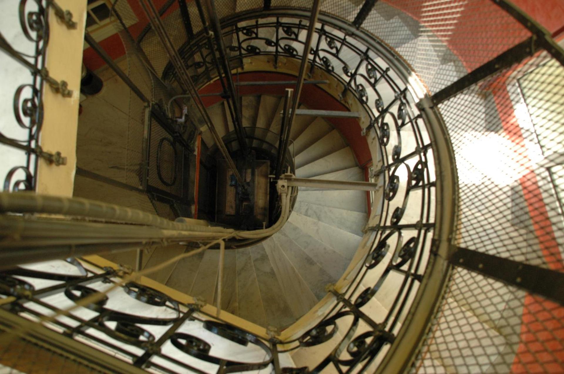 Cecil Hotel - Photo 17