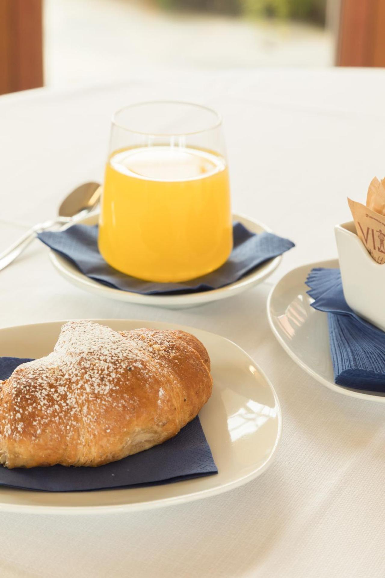 Hotel La Baia - Photo 78