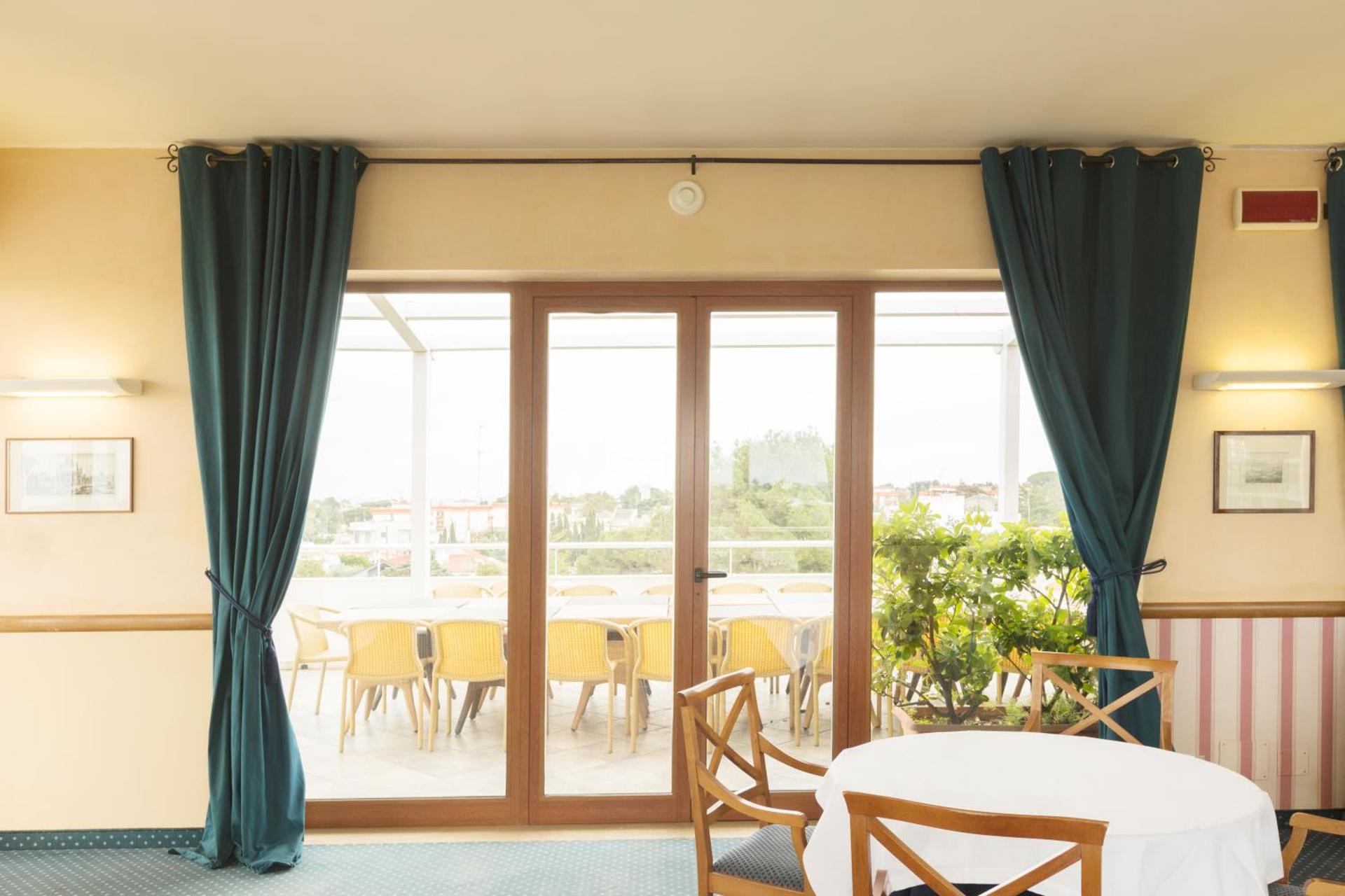 Hotel La Baia - Photo 79