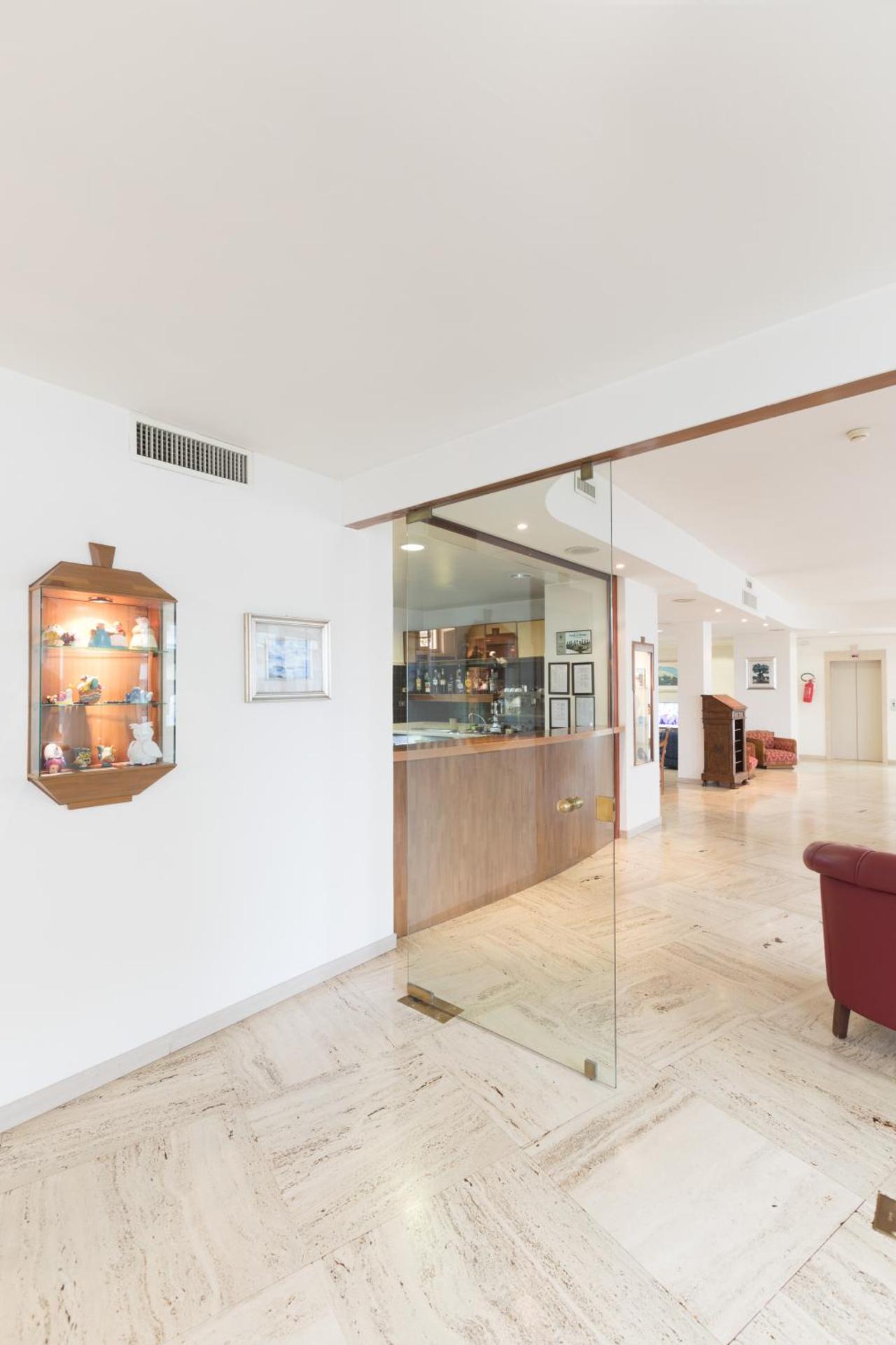 Hotel La Baia - Photo 74