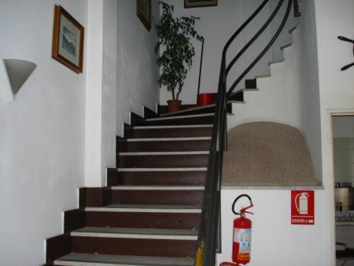 Hotel Mignon 50 MT DALLA SPIAGGIA E DALL'ISOLA PEDONALE - Photo 2