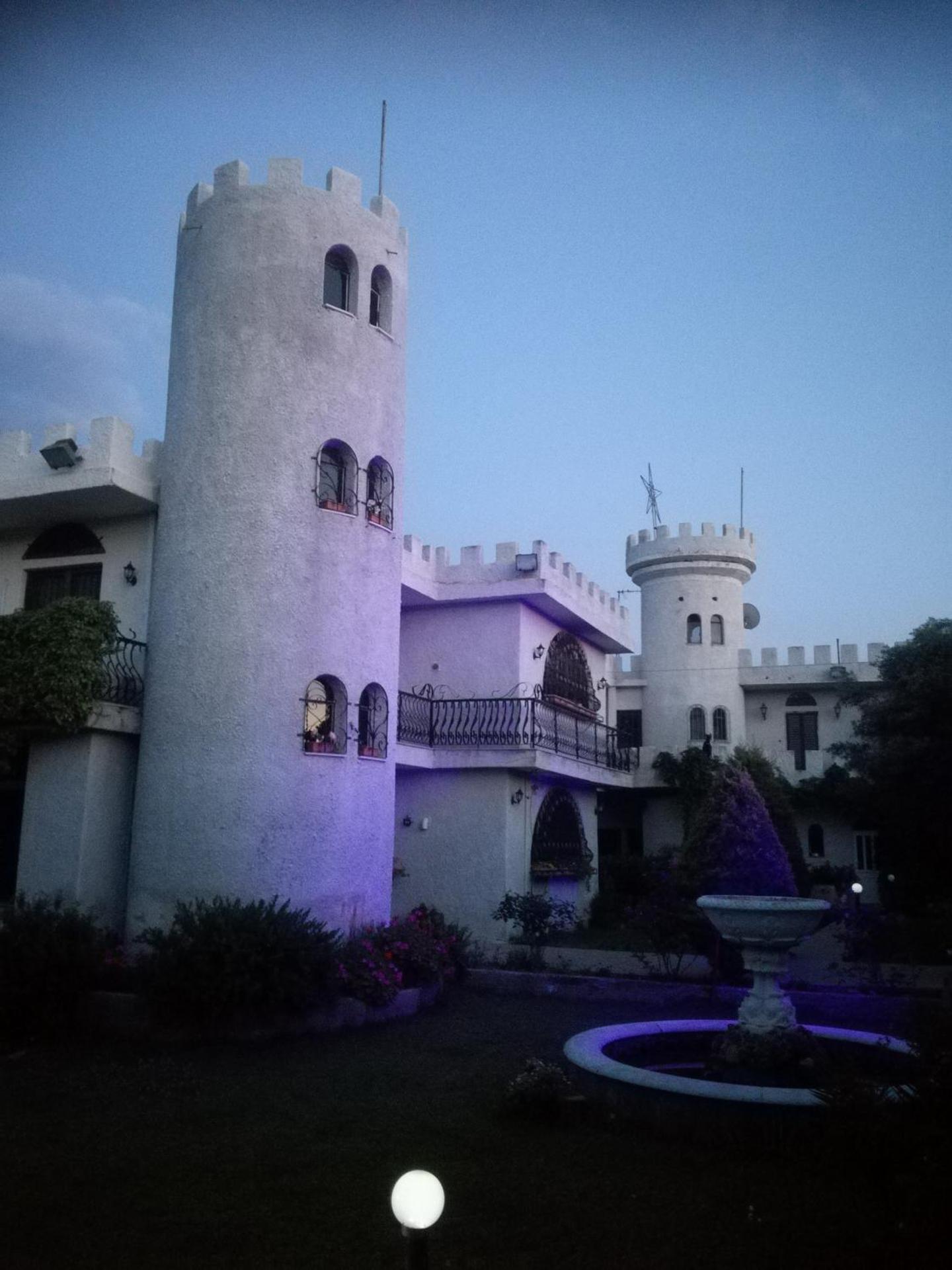 Castle By The Sea - Photo 160