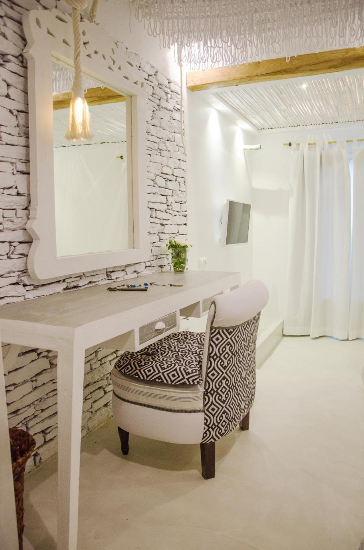 Levantes Ios Boutique Hotel - Photo 111