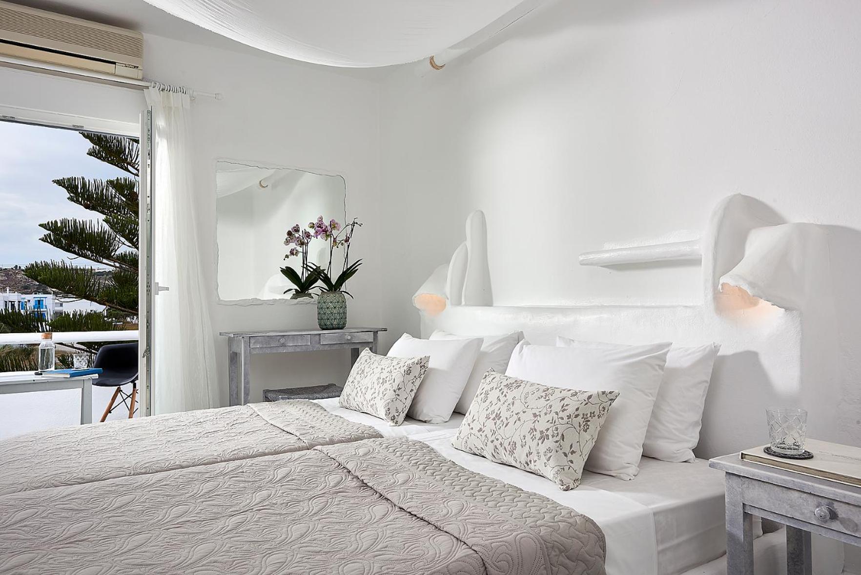 Milos Hotel - Photo 2