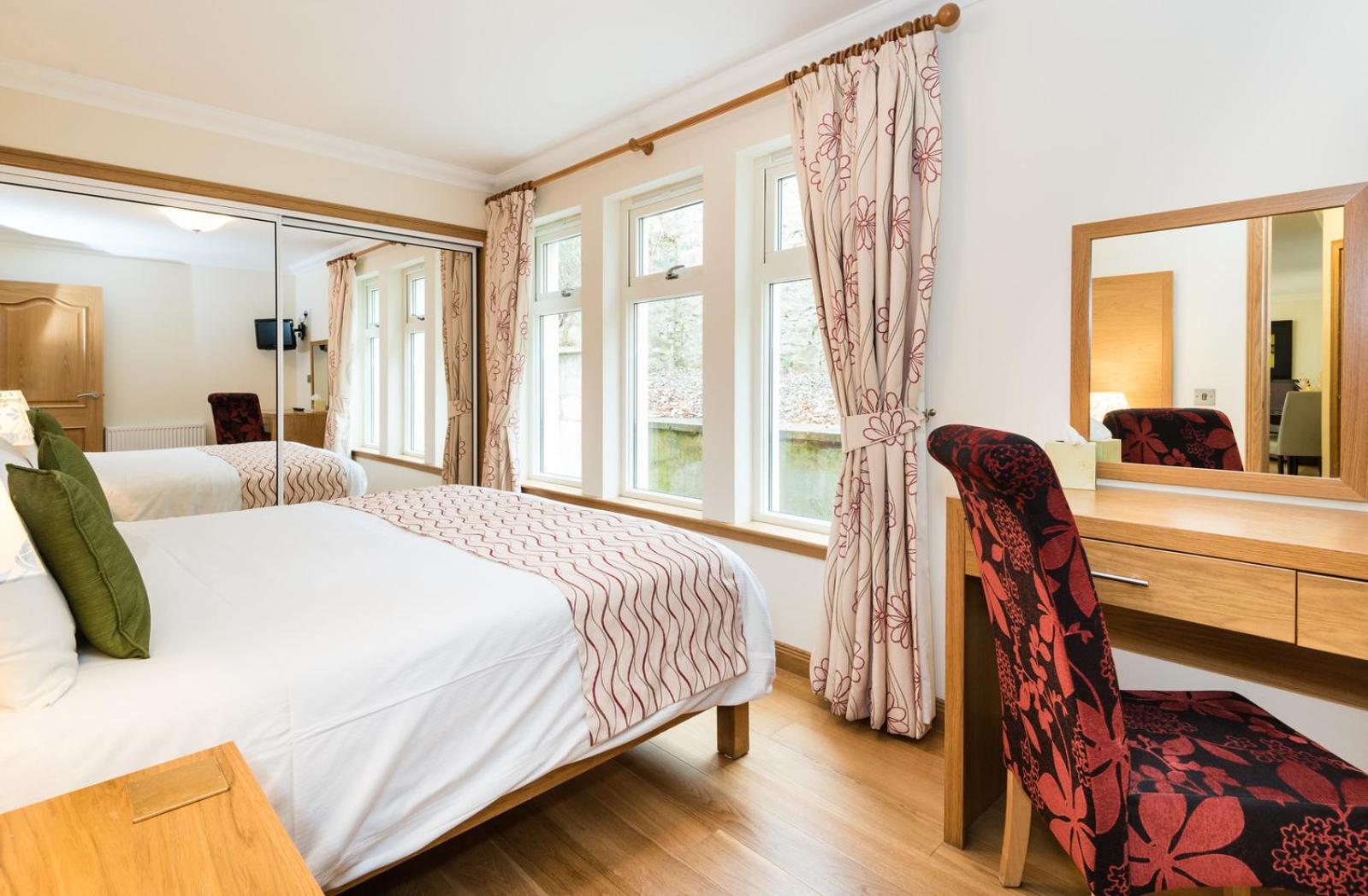 The Claymore Guest House - Photo 120