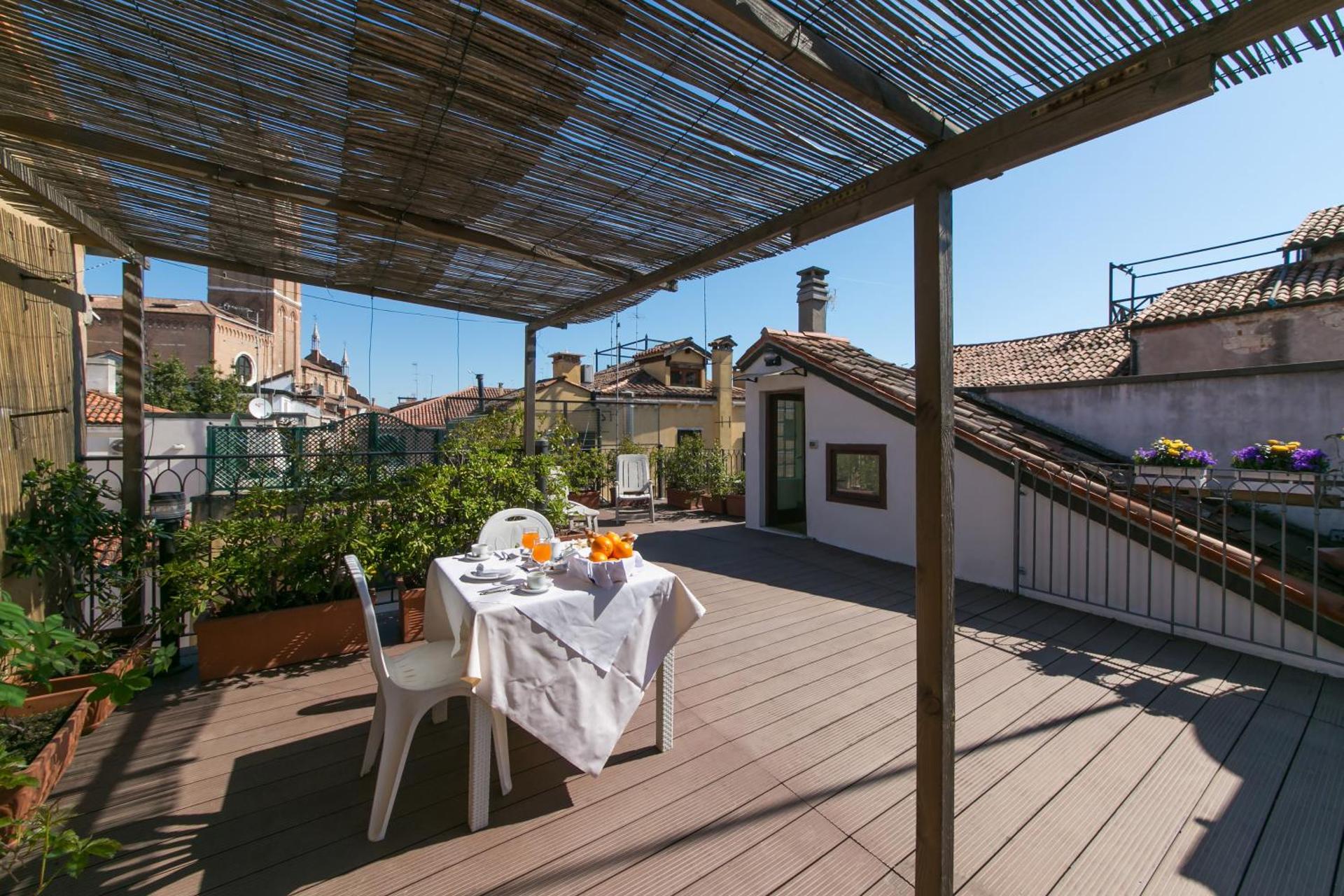 Hotel Pantalon - Photo 14