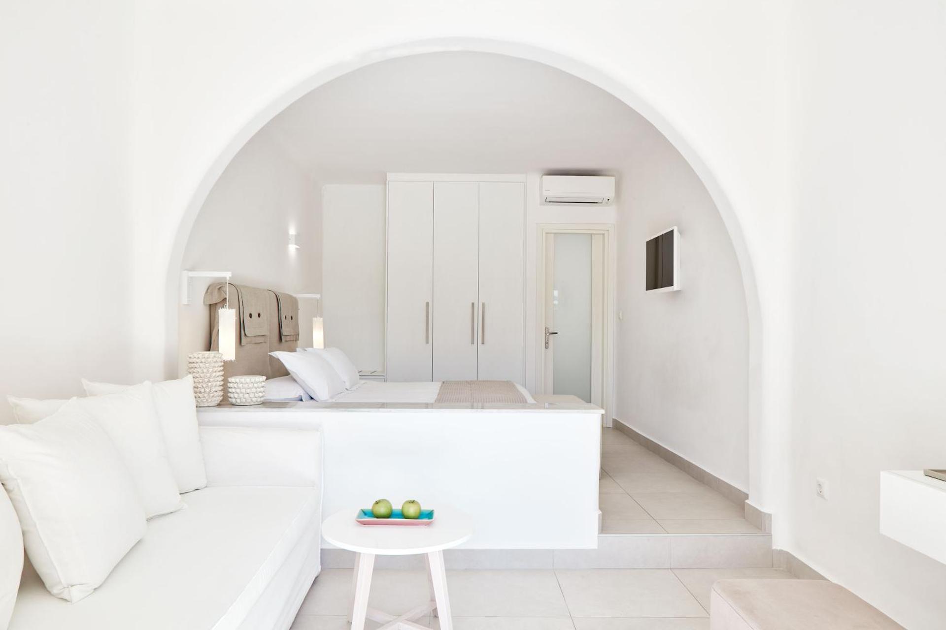 Santo Miramare Beach Resort - Photo 10