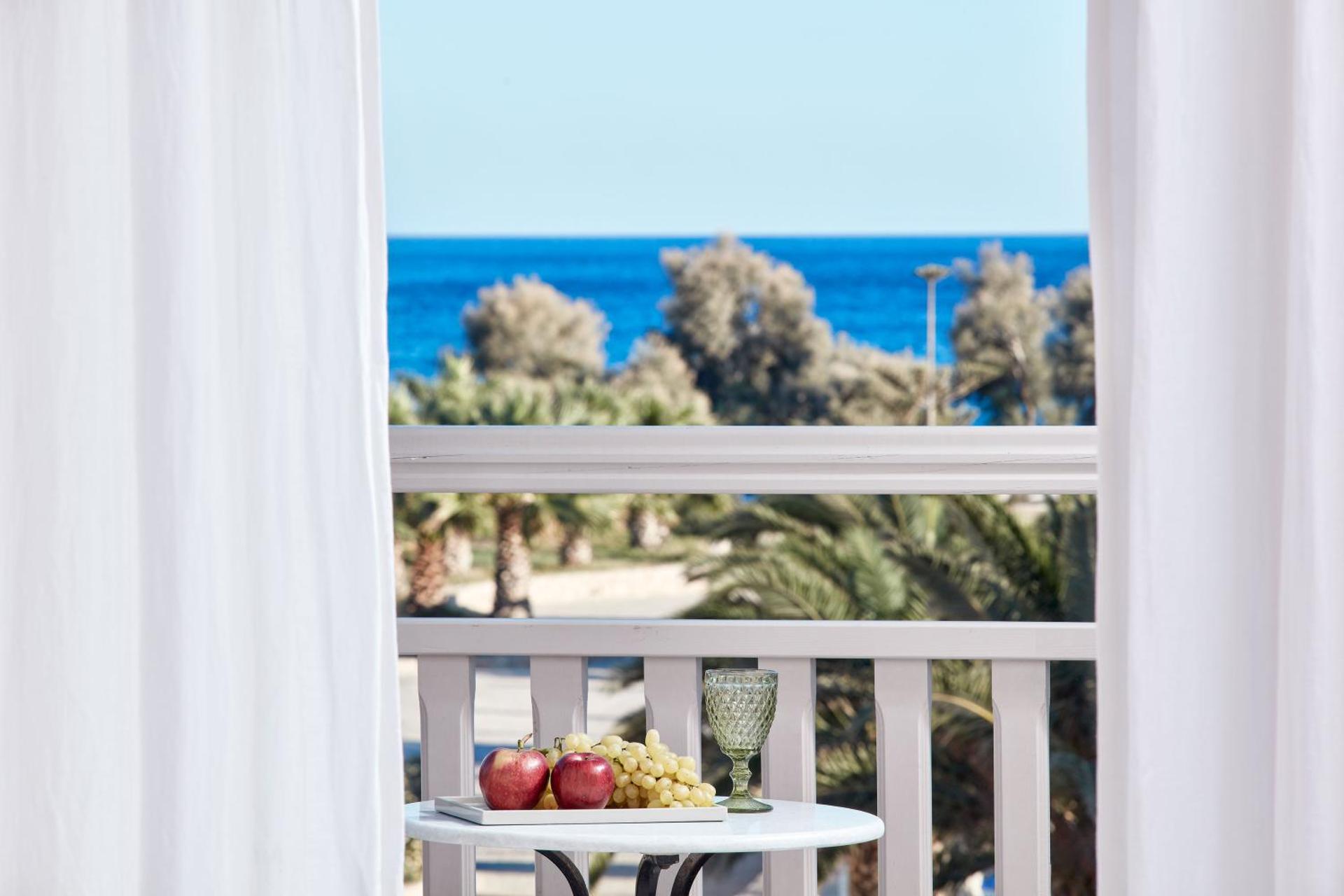 Santo Miramare Beach Resort - Photo 37