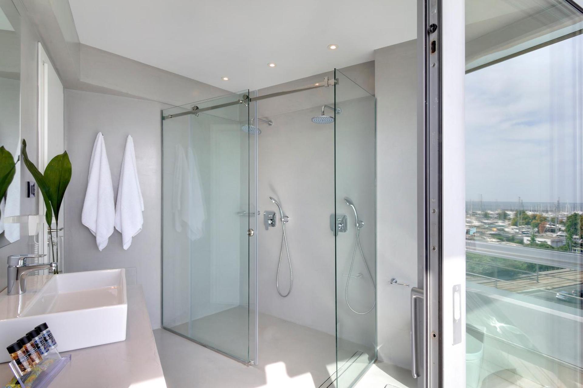 Double Room with Panoramic Sea View - Photo 3