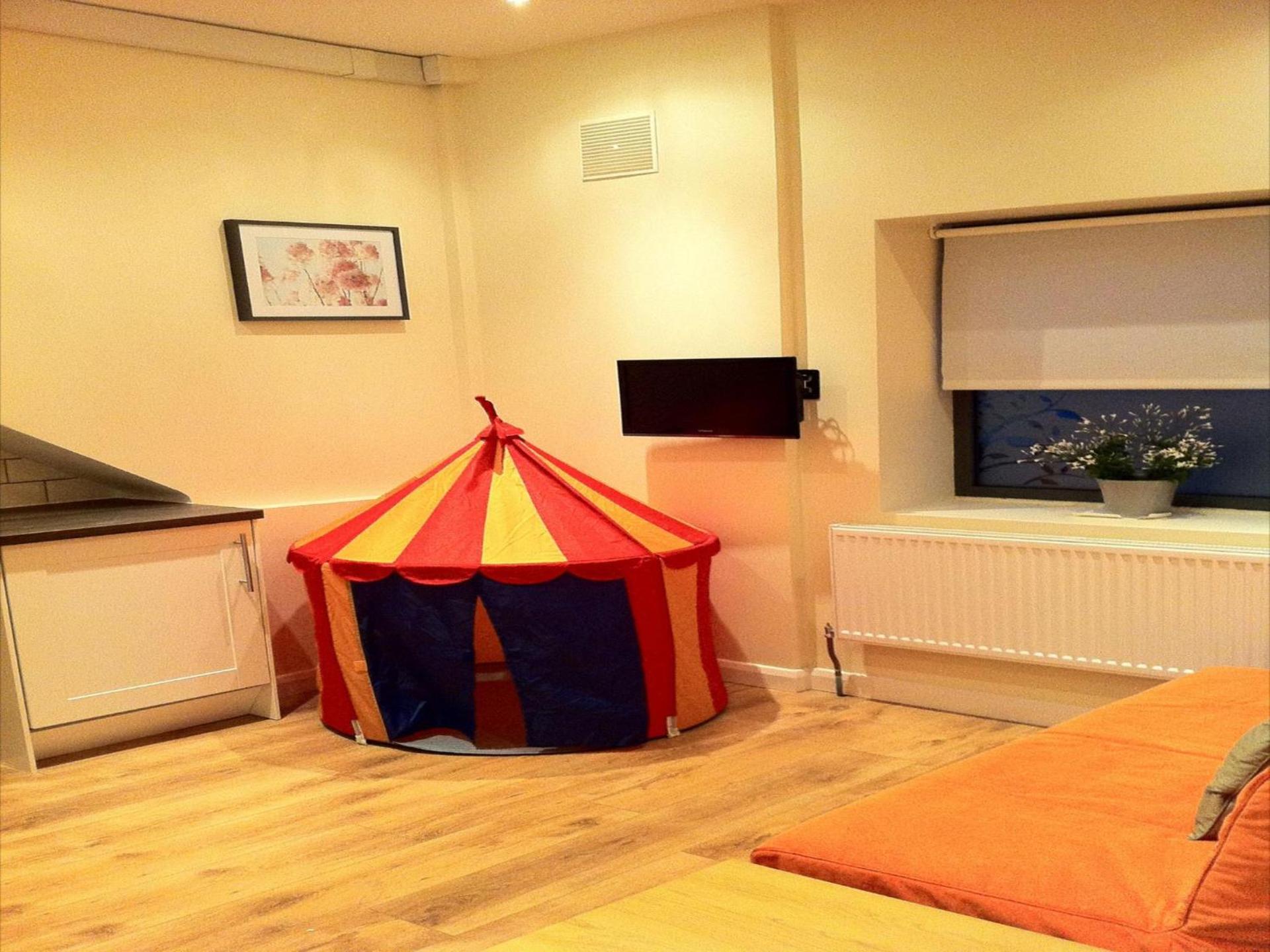 Lyall Apartment Hotel - Photo 4